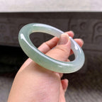 糯冰种淡晴水圆条手镯（54mm）（yc266513）