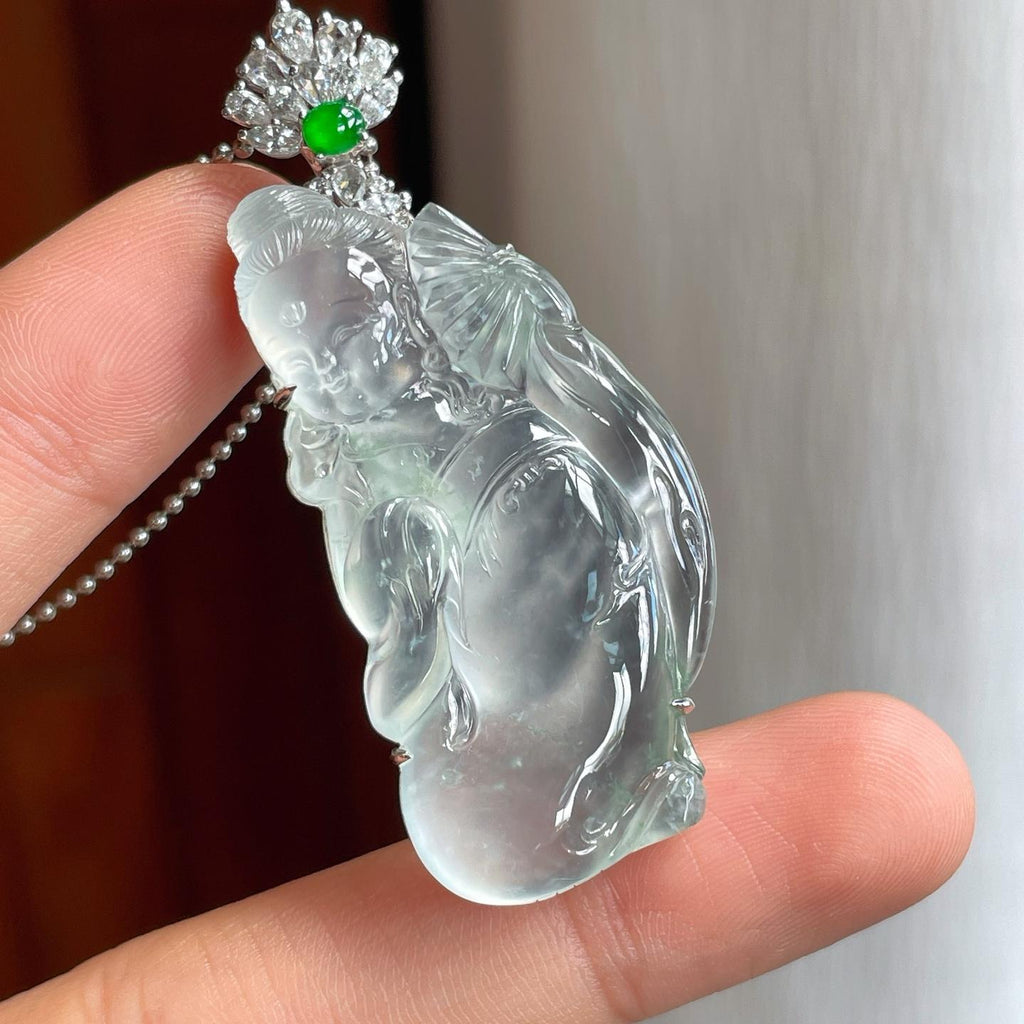 18k金镶冰种淡底色翡翠贵妃（yc251035）