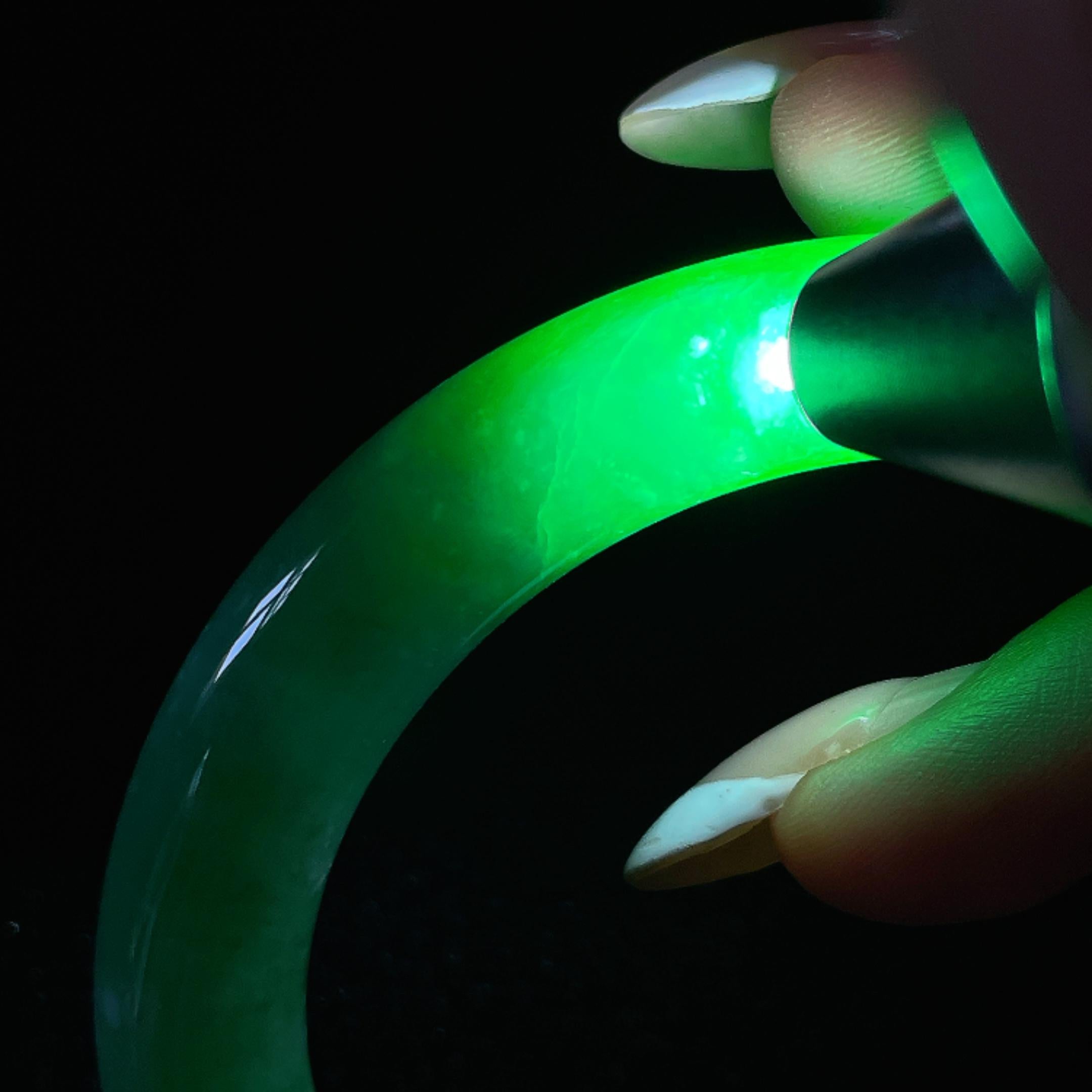 糯冰满绿翡翠圆条手镯（54mm)（yc436480）