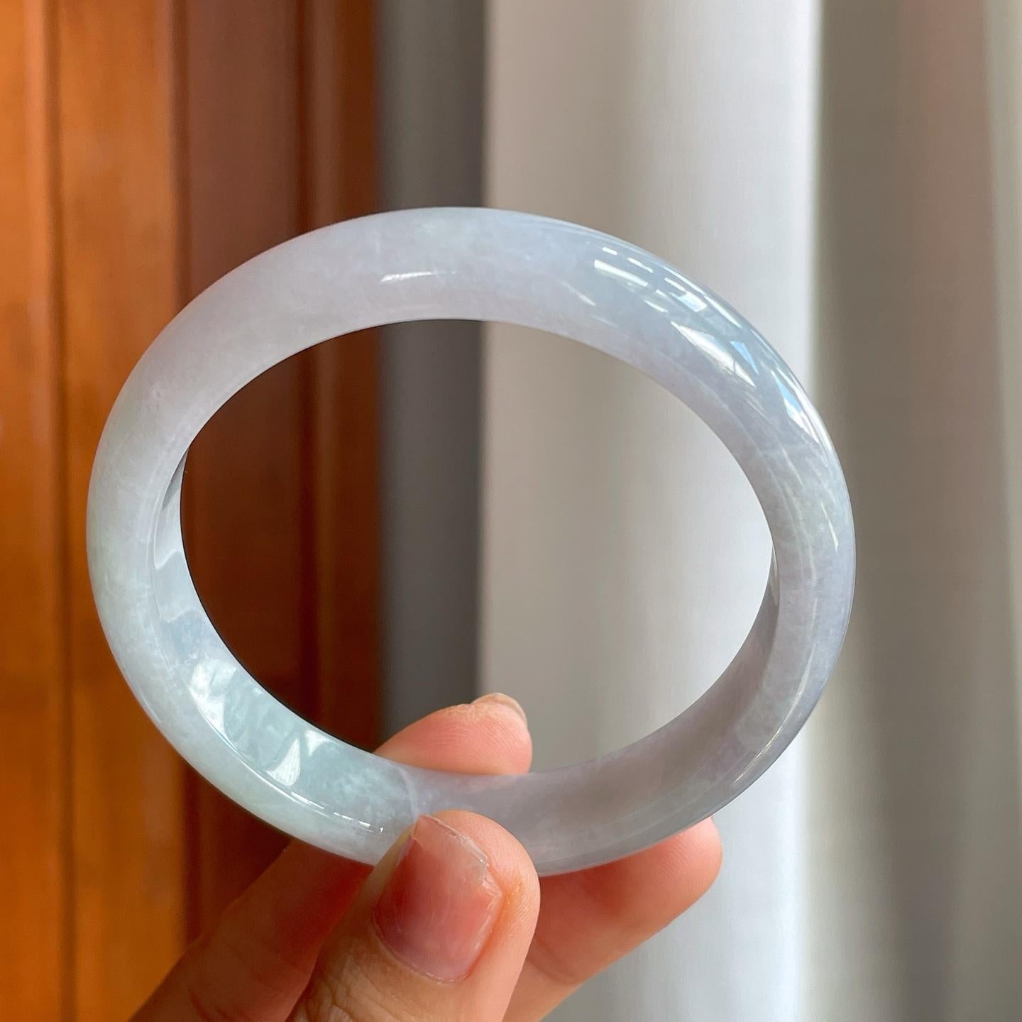 糯冰淡春底翡翠平安镯（58.5mm）（yc215236）