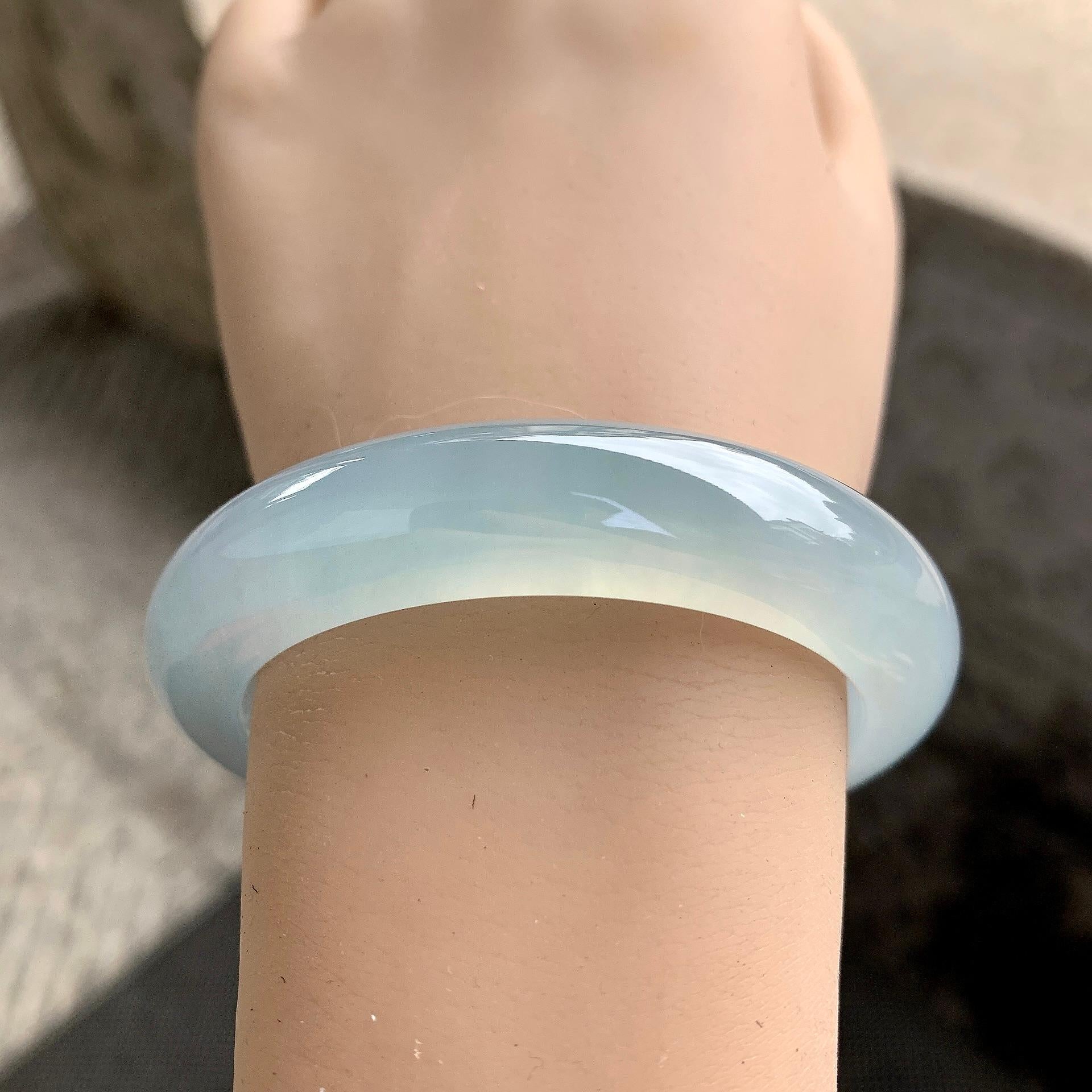 糯冰种淡晴底平安镯（54mm）（yc261147）