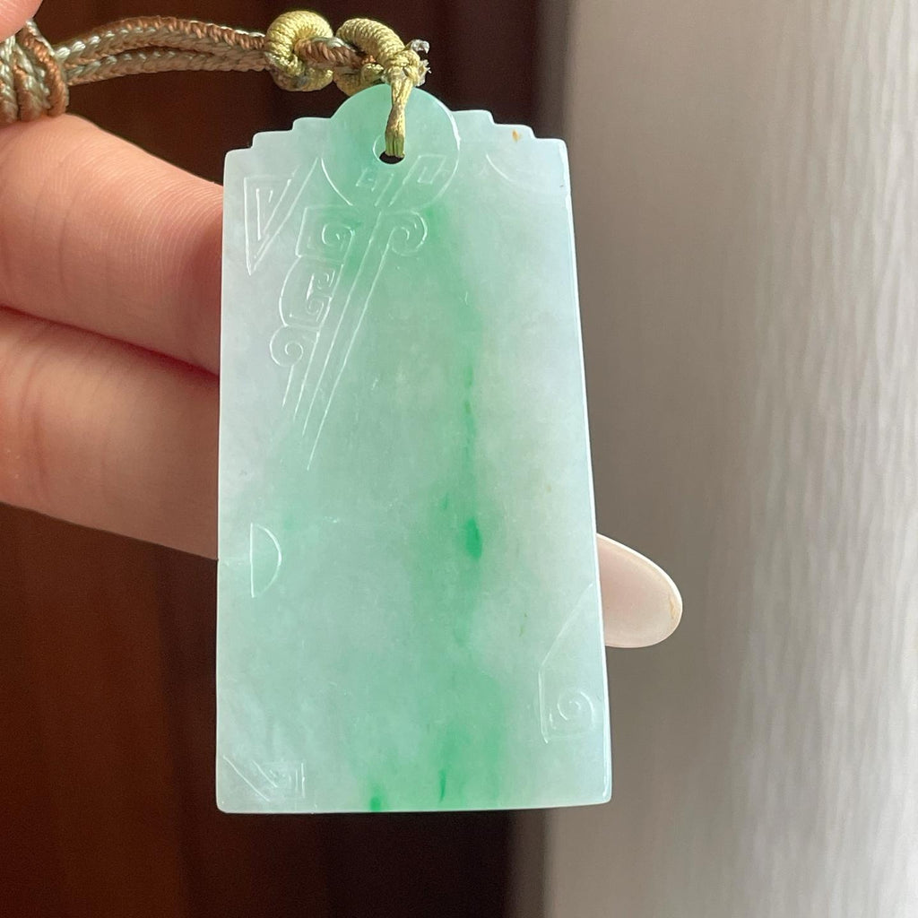 糯冰飘绿花翡翠仿古无事牌（yc260374）