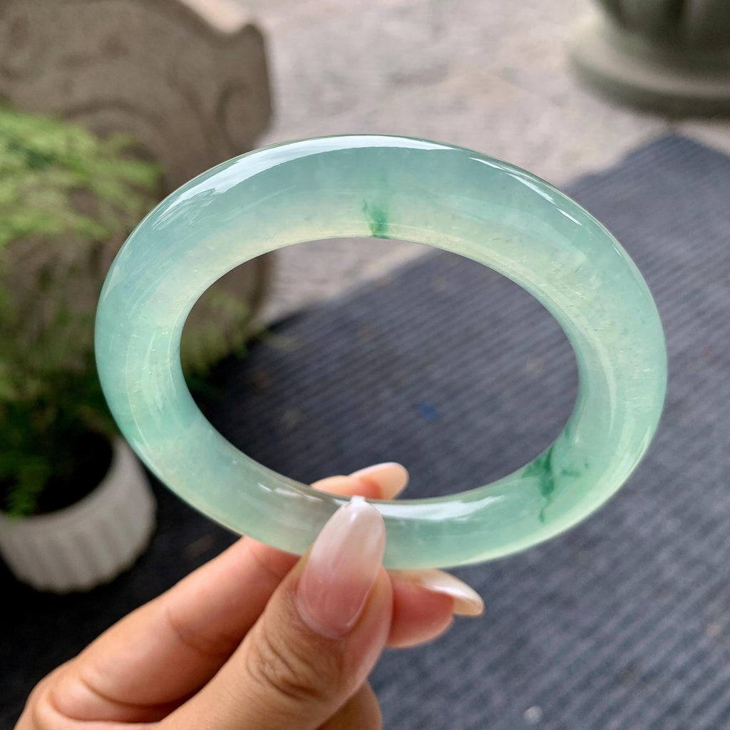 糯冰种晴水飘花圆条手镯（58.3mm）（yc196527）