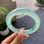 糯冰种晴水飘花圆条手镯（58.3mm）（yc196527）