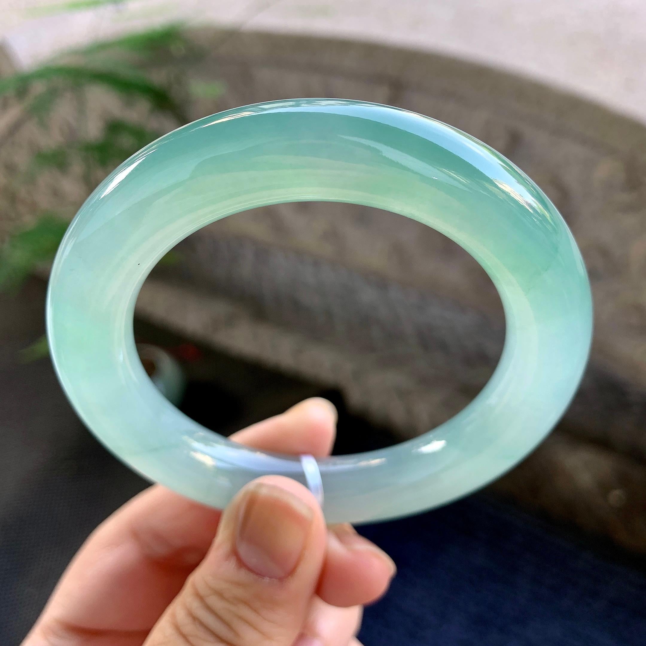 糯冰种晴水圆条手镯（55.3mm）（yc264050）