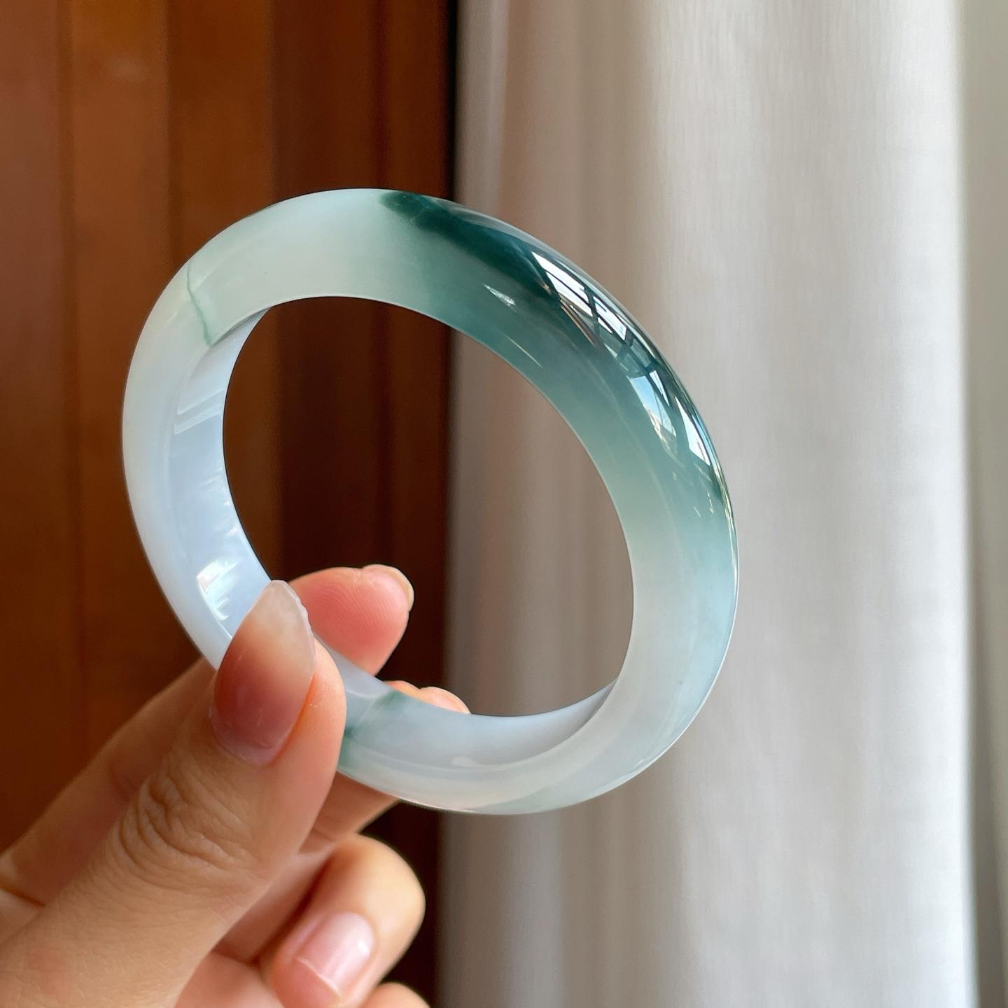 糯冰飘花翡翠平安镯（56.4mm)（yc313031）