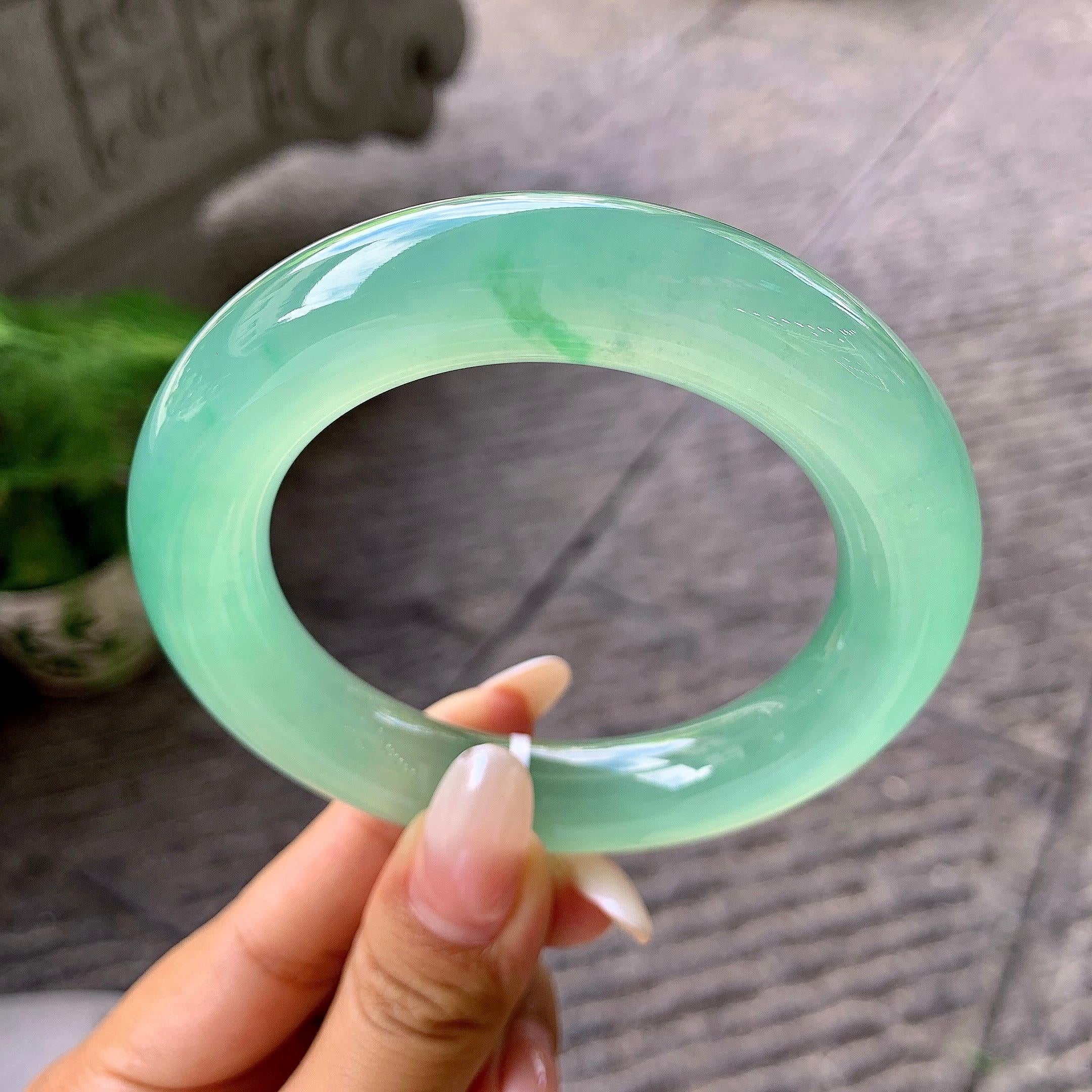 糯冰种晴水圆条手镯（56.8mm）（yc203708）
