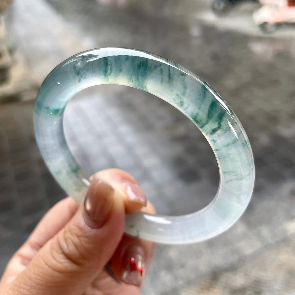 高冰种飘蓝花圆条手镯55.5圈口   天然缅甸A货翡翠（yc350657）