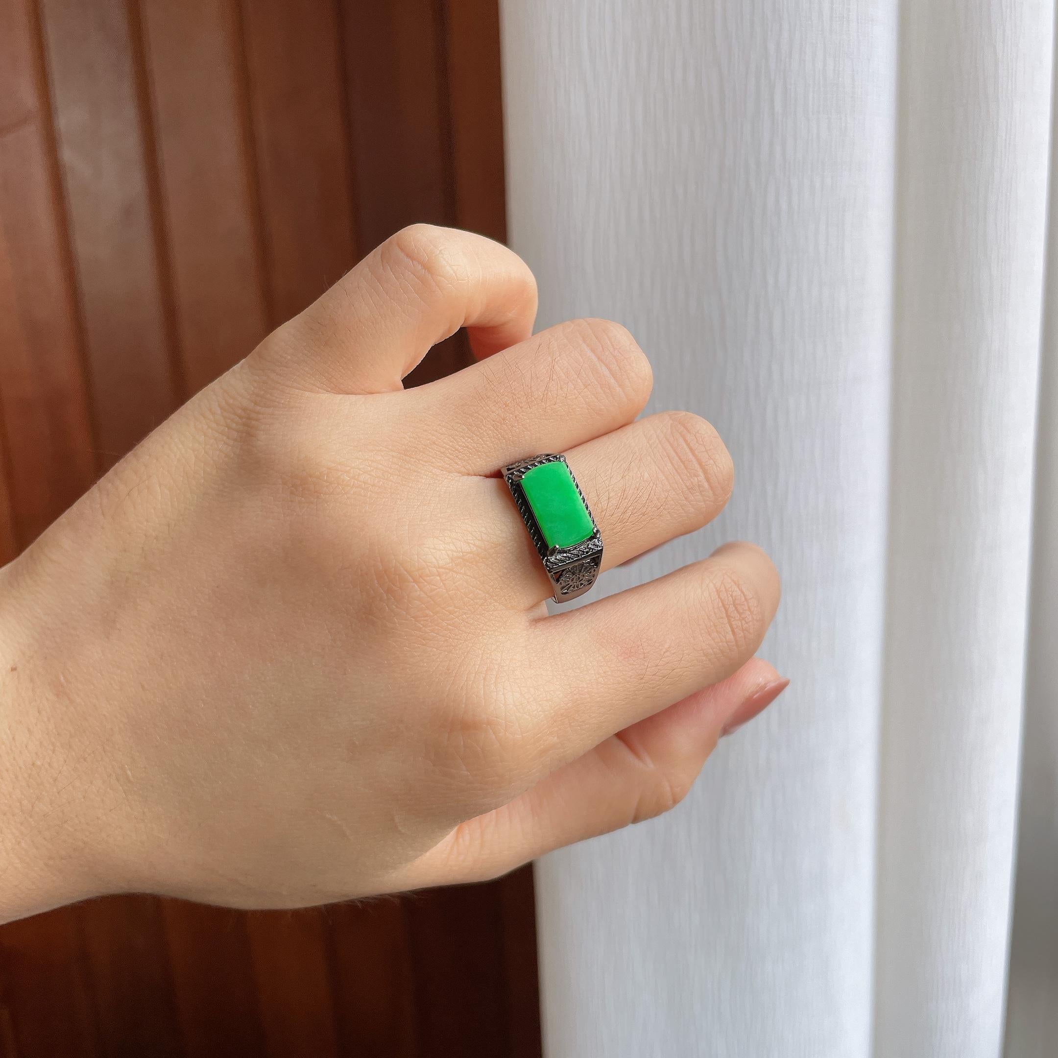 S925银镶糯种满绿翡翠马鞍戒指（yc284013）