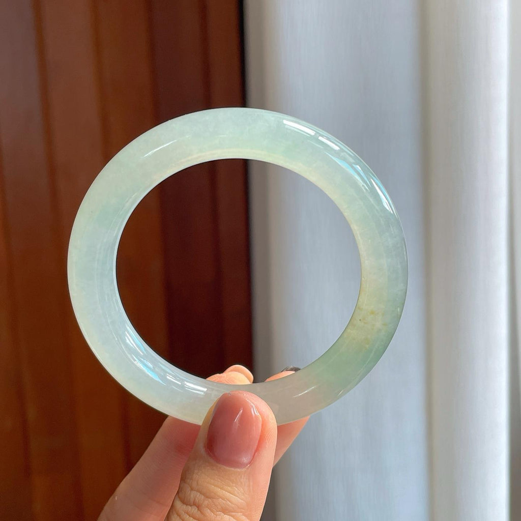 冰种带洒金翡翠圆条手镯（54mm）（yc276514）