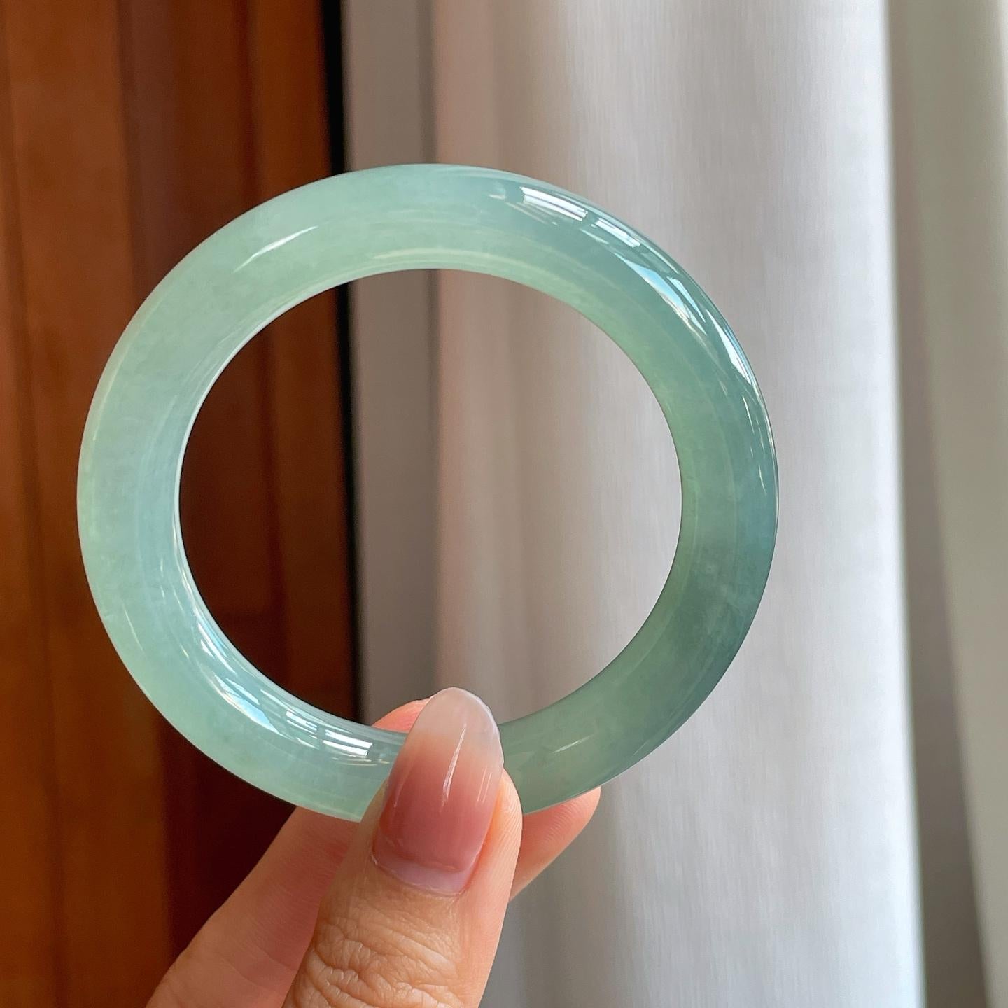 冰种湖水绿翡翠圆条手镯（54.5mm）（yc313025）