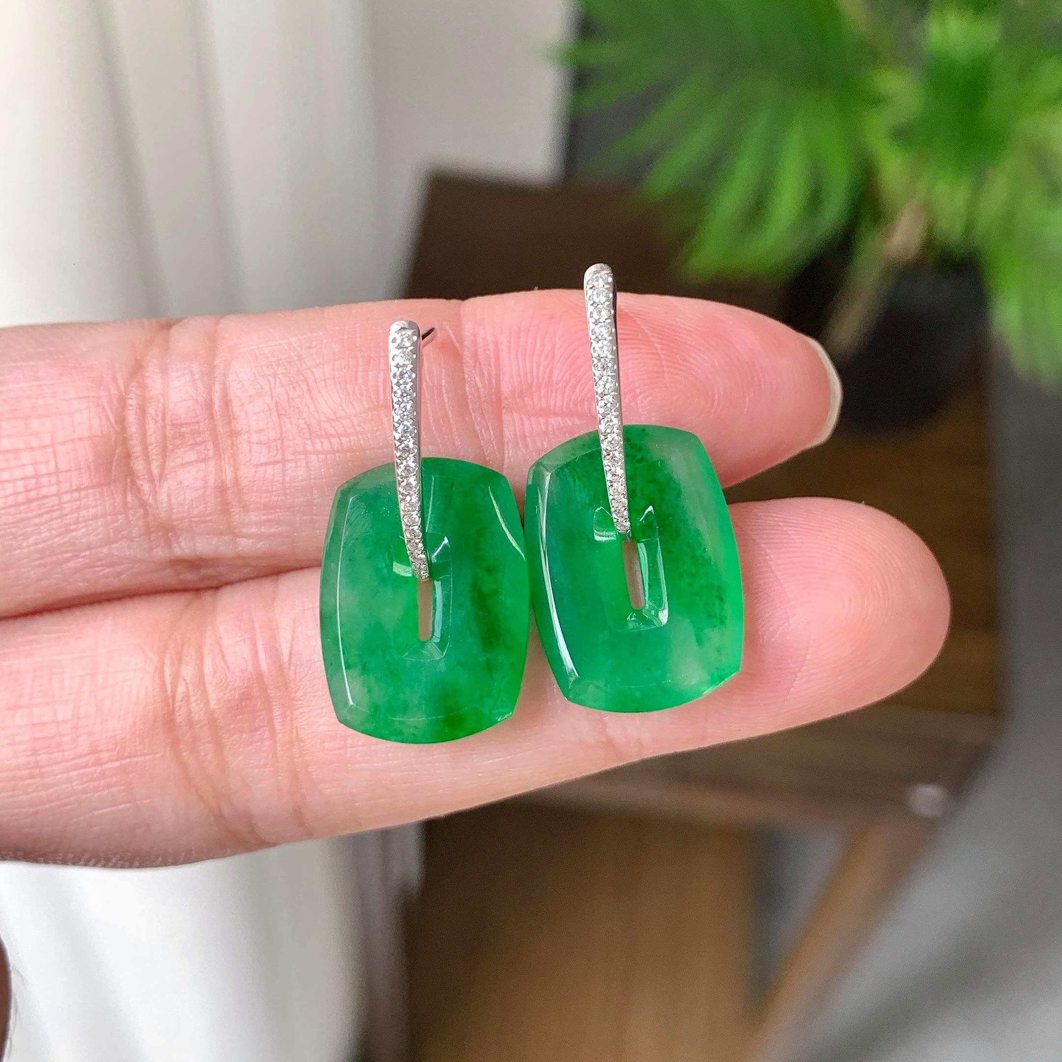 18K金钻镶糯冰种满绿方糖耳坠（yc248198）