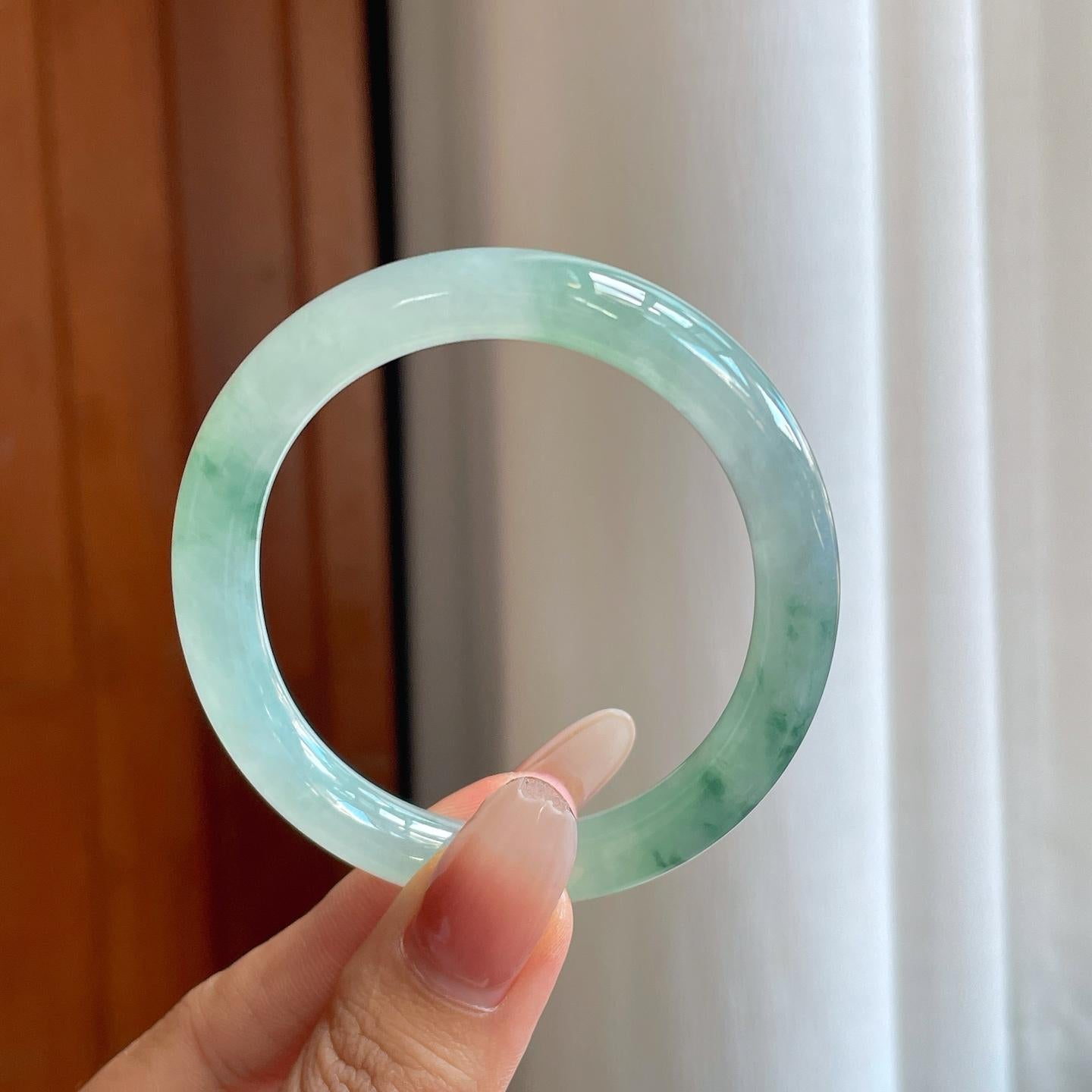 糯冰飘花翡翠贵妃镯（54mm）（yc270326）