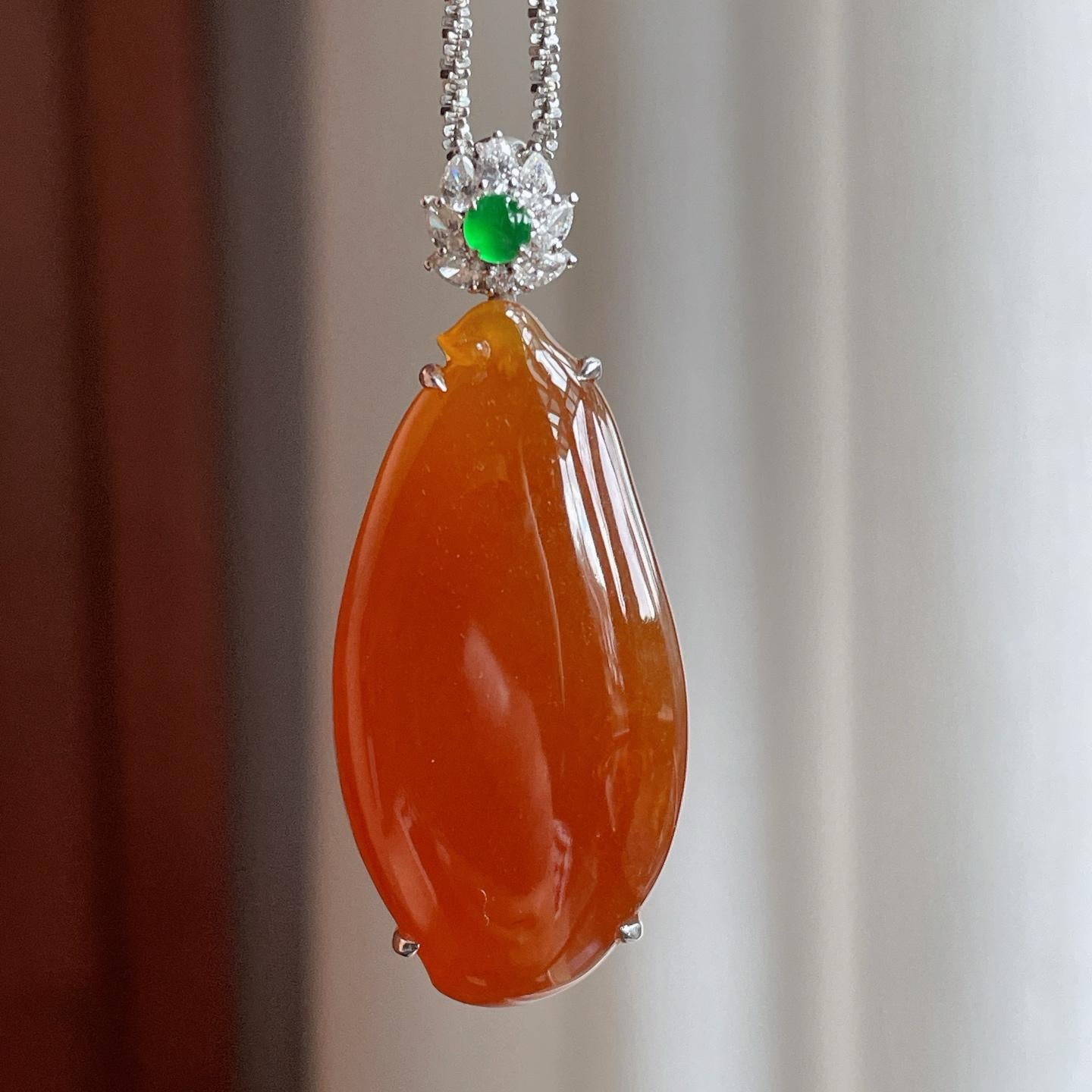 18k金镶冰种红翡翡翠福瓜（yc254054）