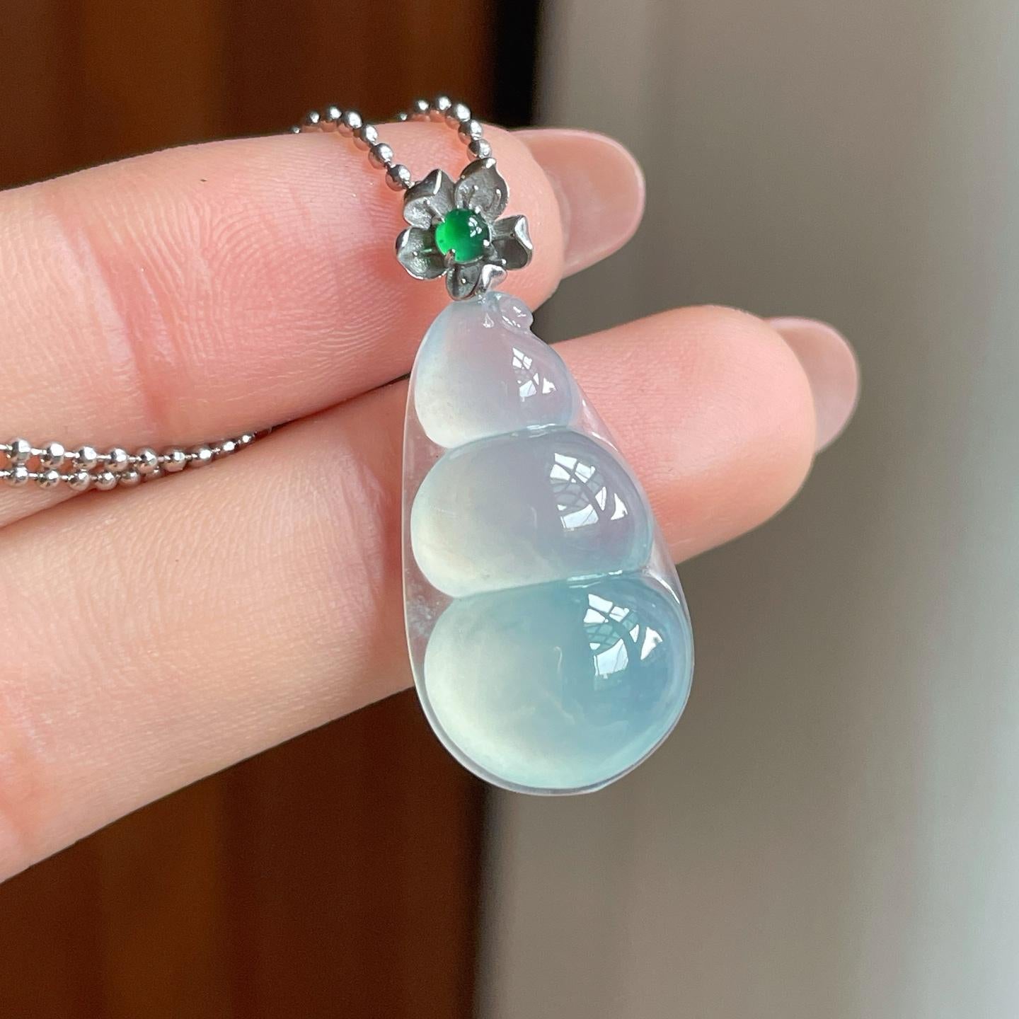 18k金扣头冰种晴底翡翠豆子（yc363634）