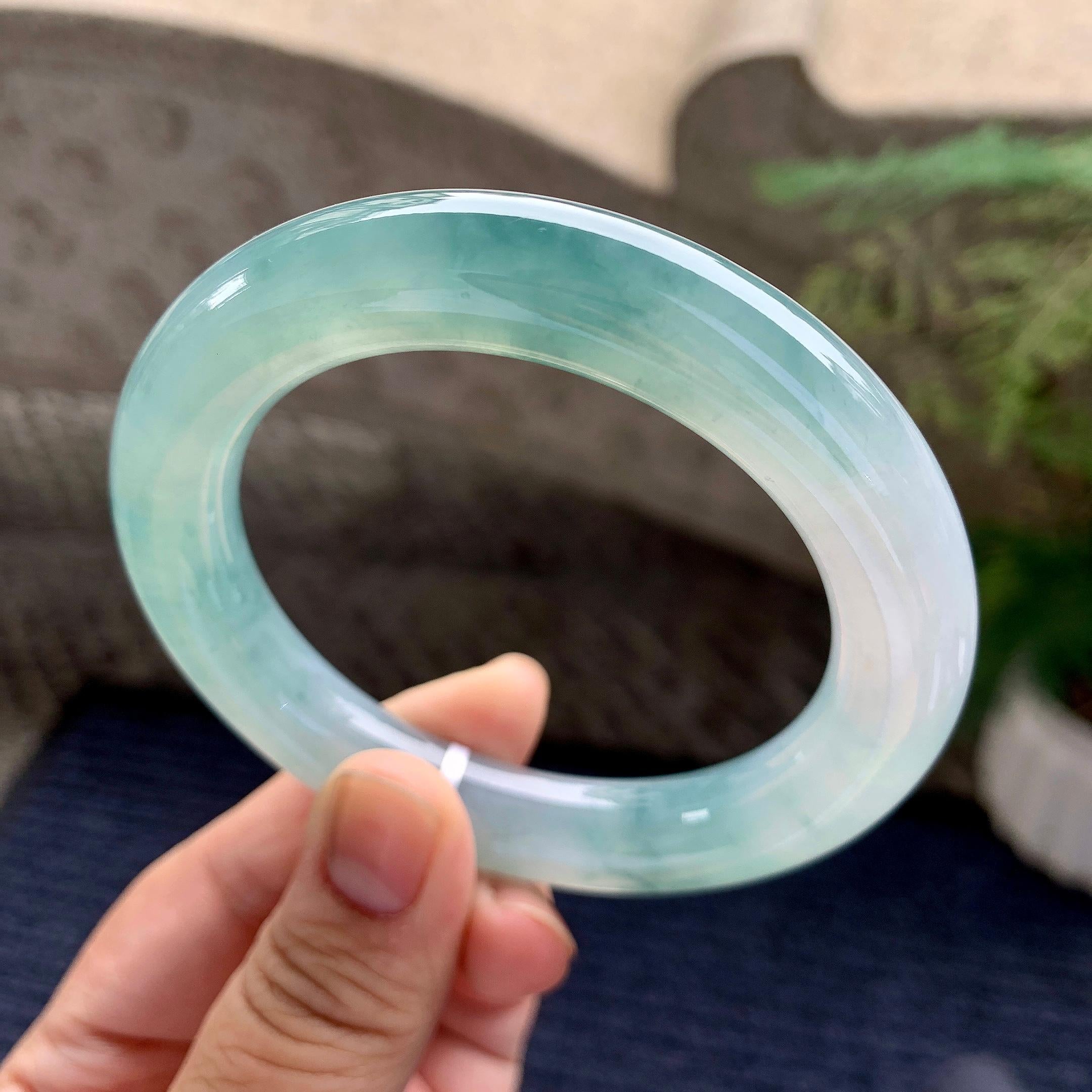 糯冰种飘花圆条手镯（56.3mm）（yc228503）