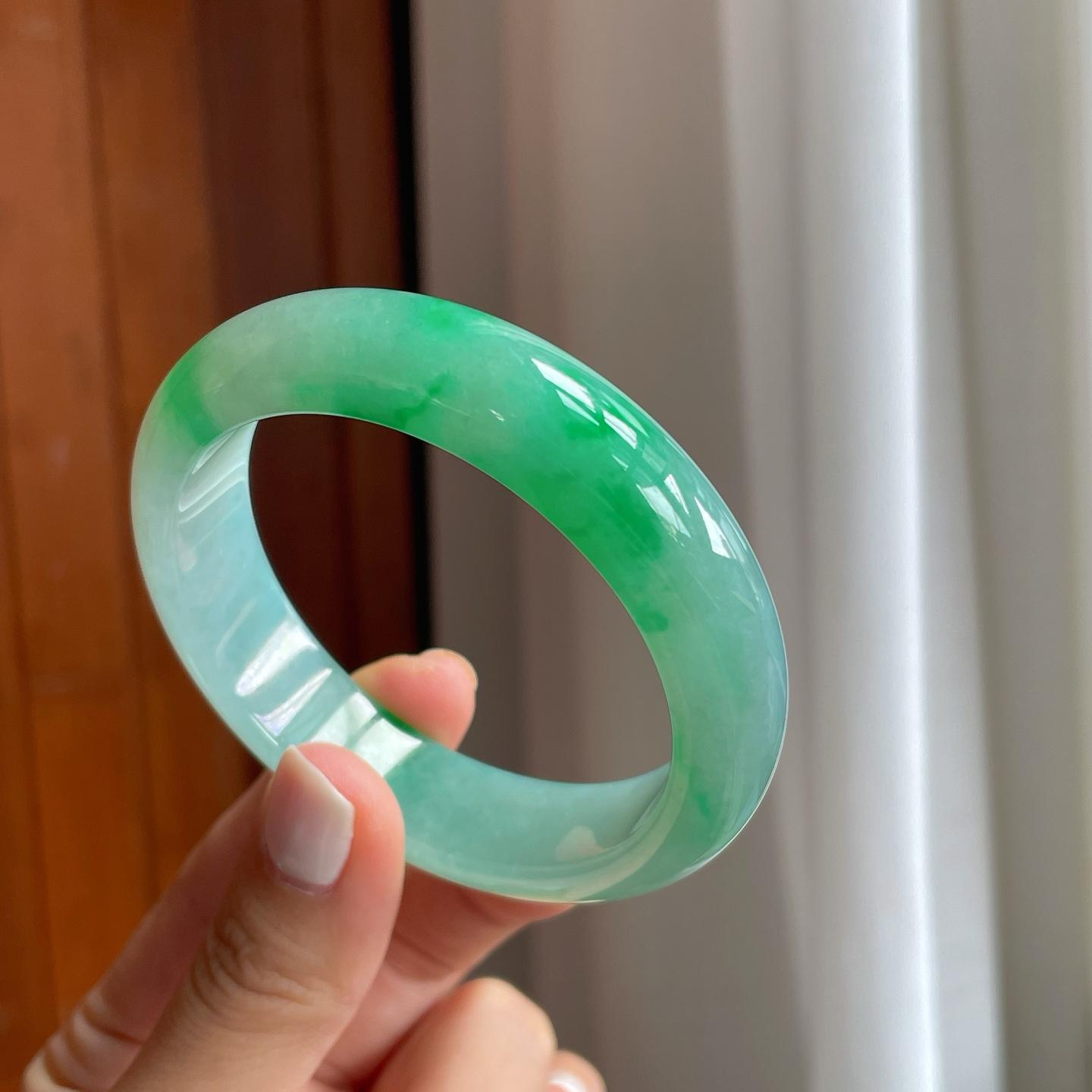 冰种带色翡翠平安镯（56mm）（yc249169）