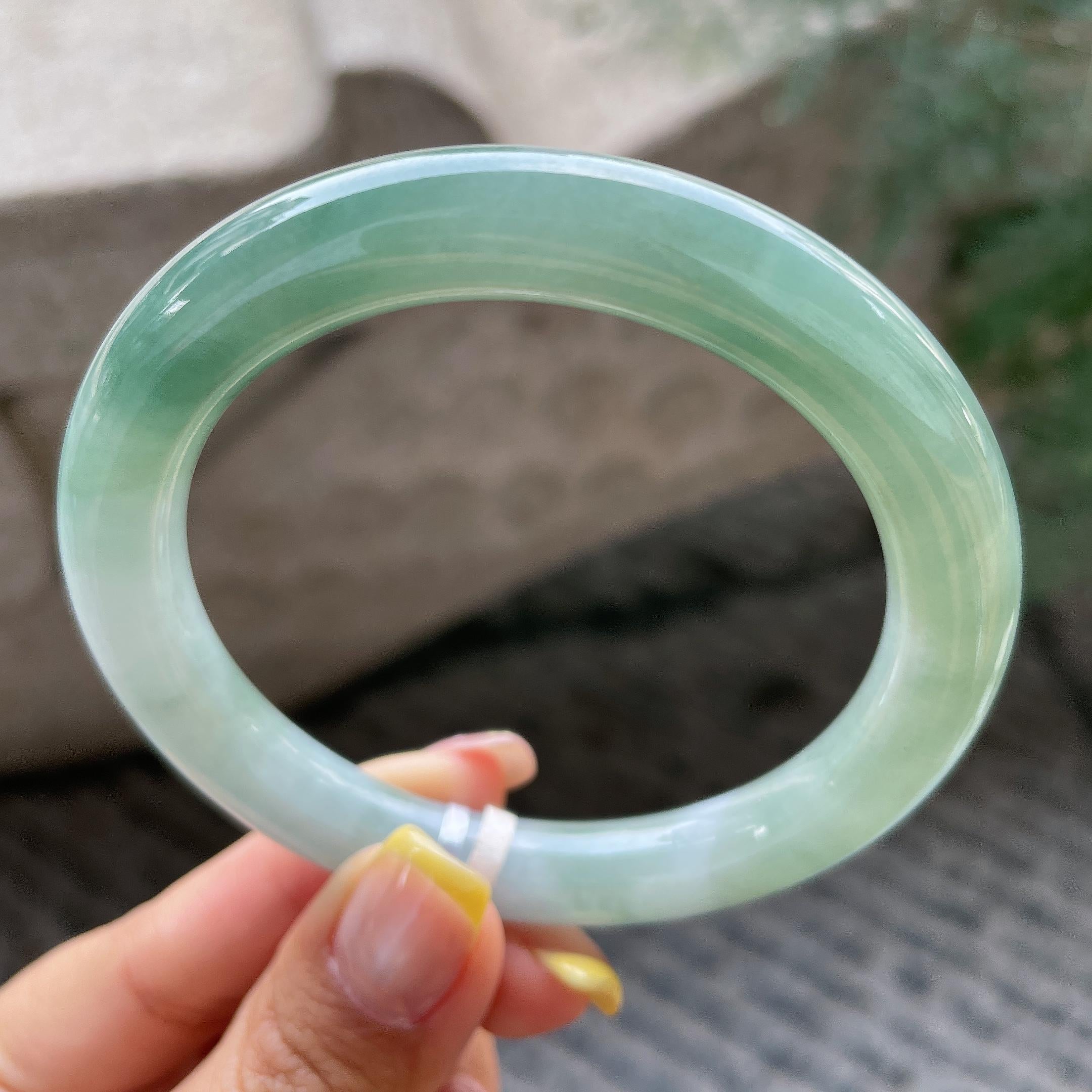 大圈口    细糯种油青色圆条手镯58.9圈      天然缅甸A货翡翠（yc366496）