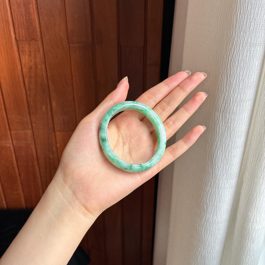 糯冰飘花翡翠贵妃镯 53圈（yc436782）