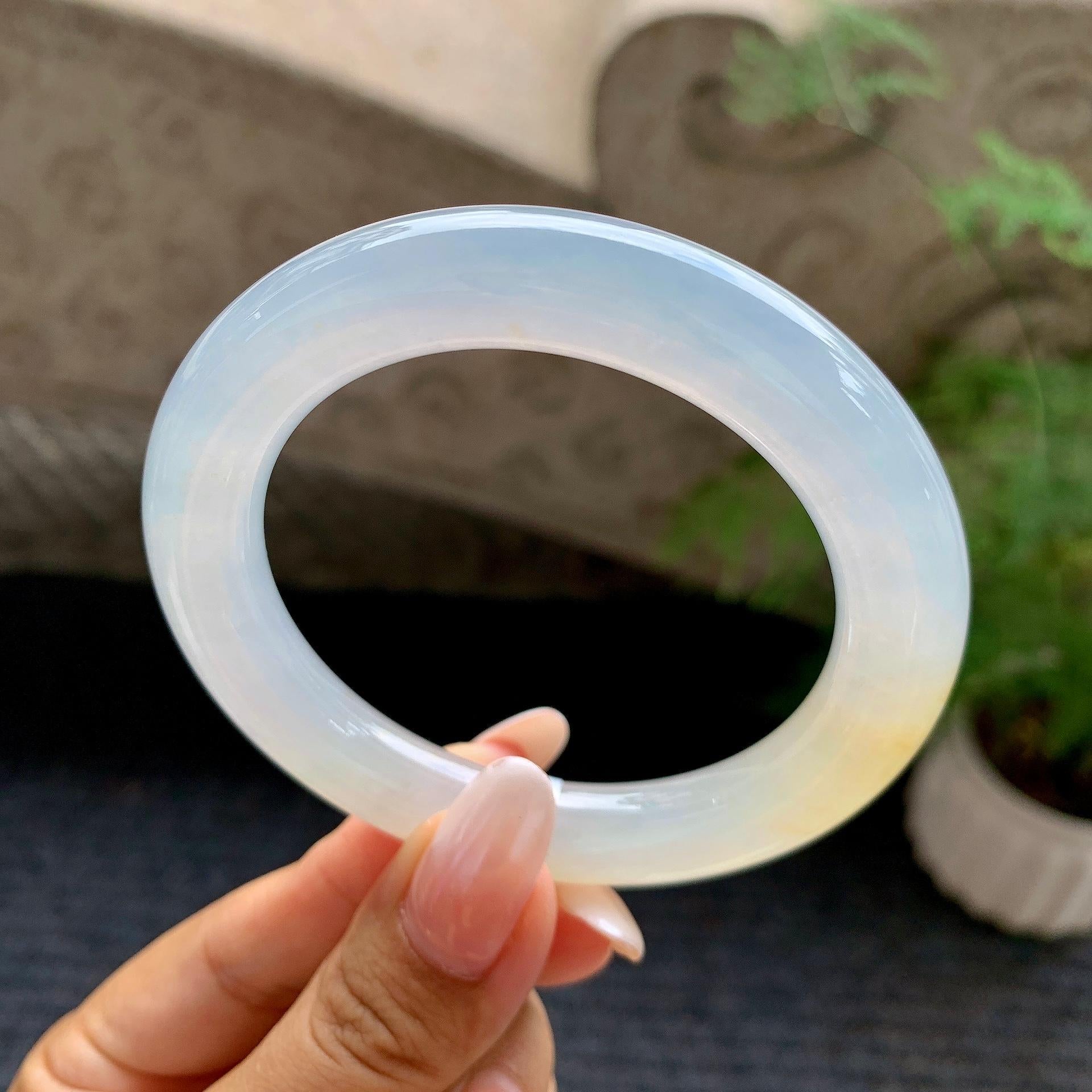 糯冰种飘黄翡圆条手镯（55.3mm）（yc195927）