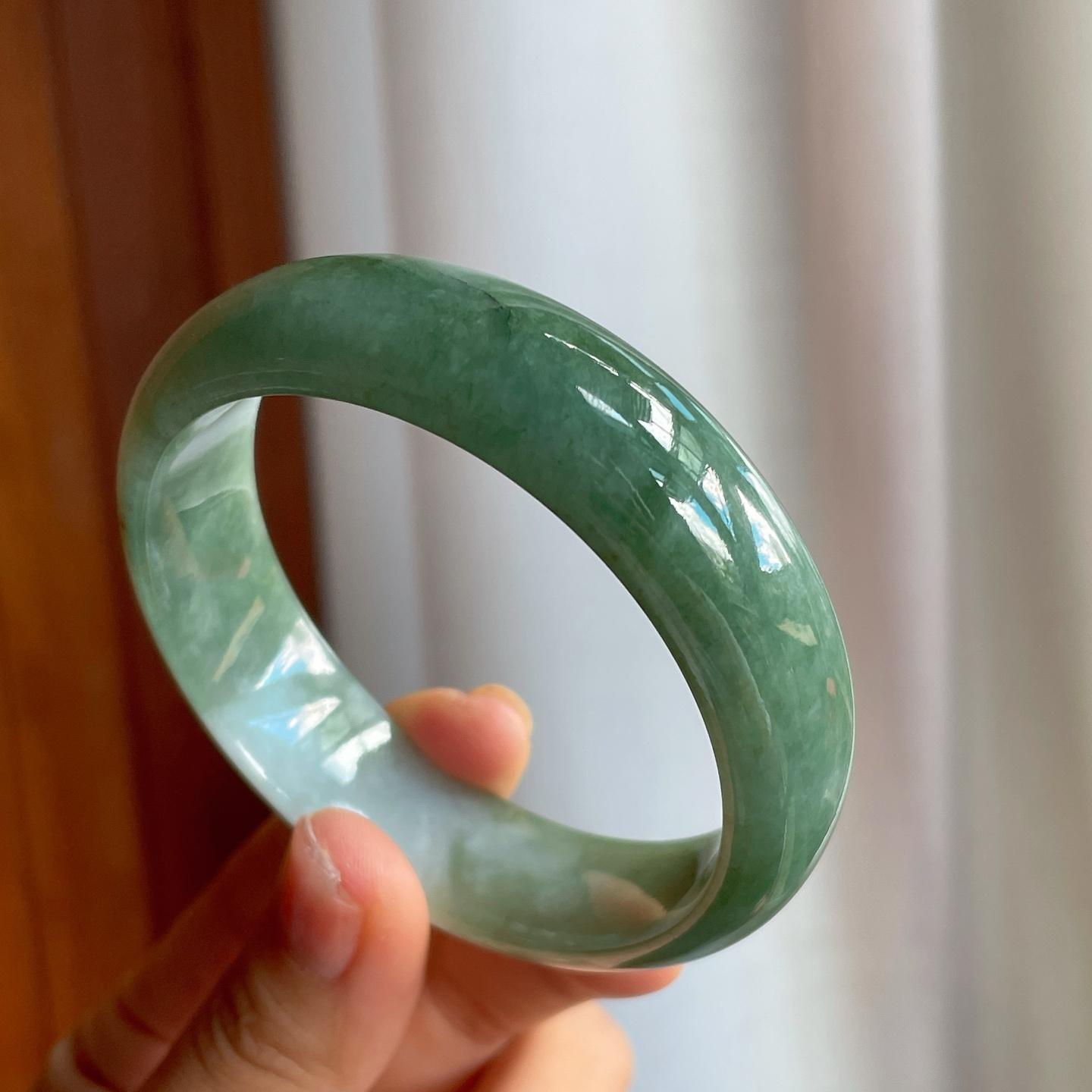 糯冰湖水绿翡翠平安镯（58.8mm）（yc215233）