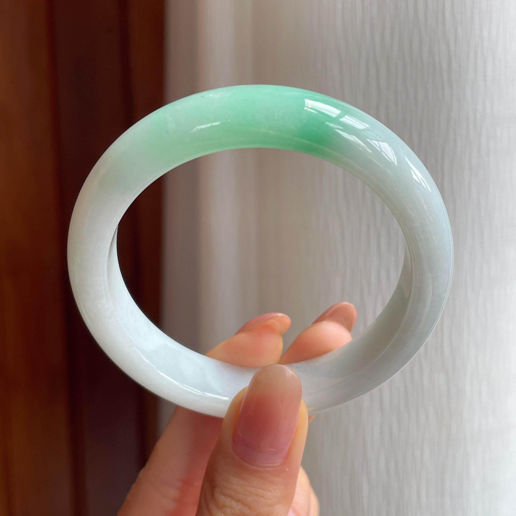 糯冰带色翡翠平安镯（54.6mm)（yc350449）