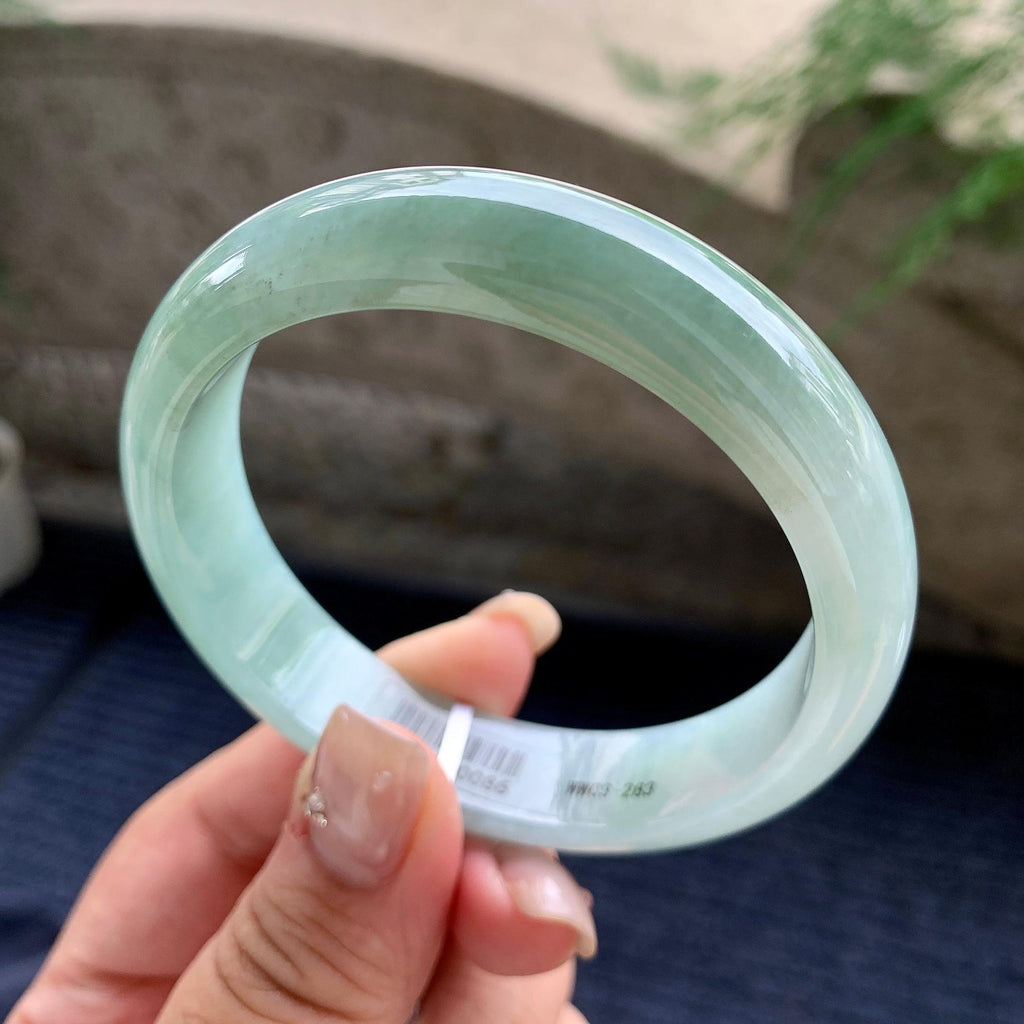 细糯种晴底正圈平安镯 58圈口 天然缅甸A货翡翠（yc464044）
