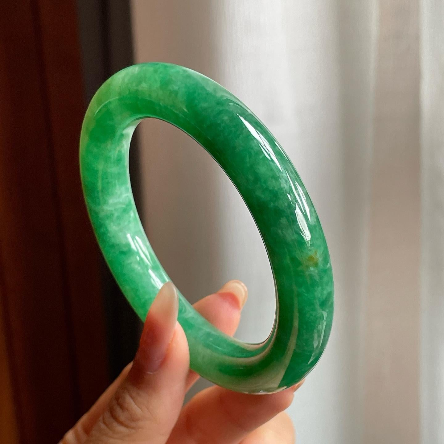 糯冰种满绿翡翠圆条手镯（56mm）（yc200658）