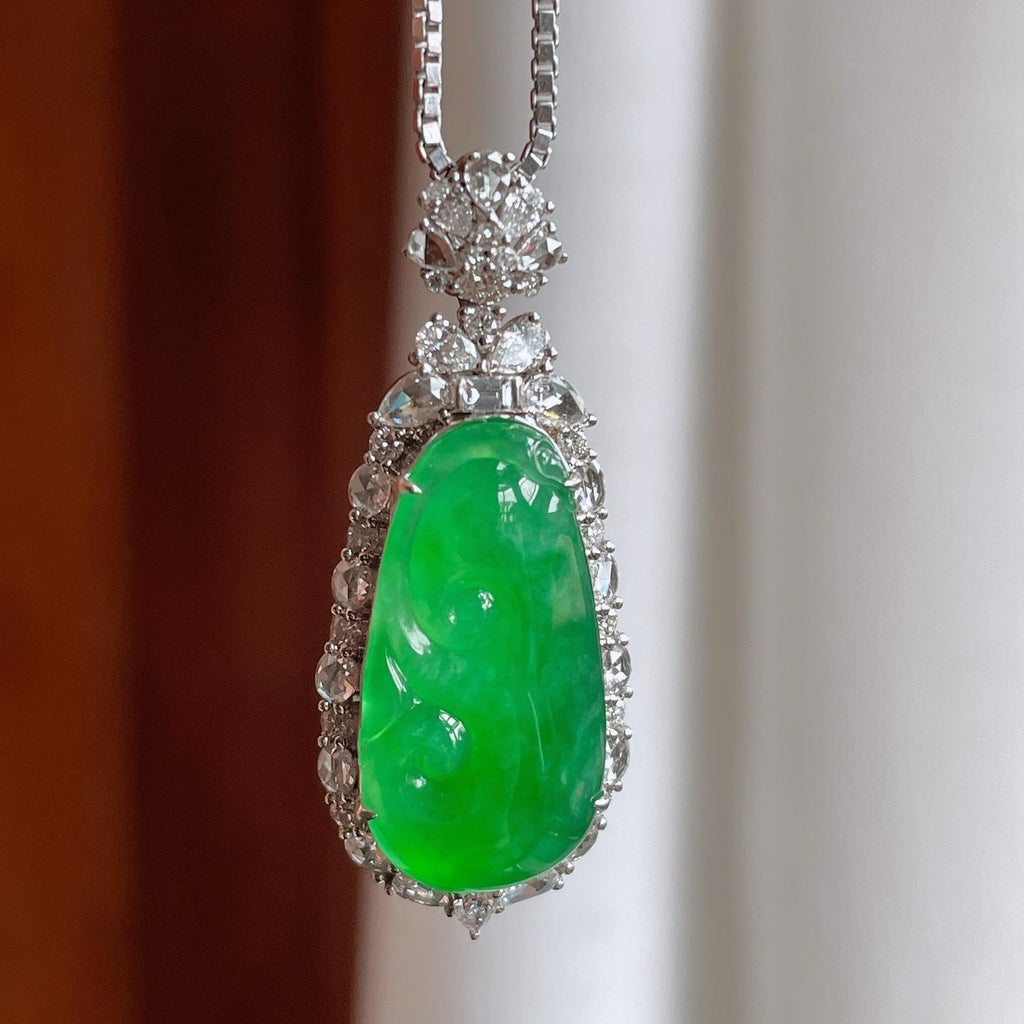 18k金镶冰种满绿翡翠如意（yc239344）