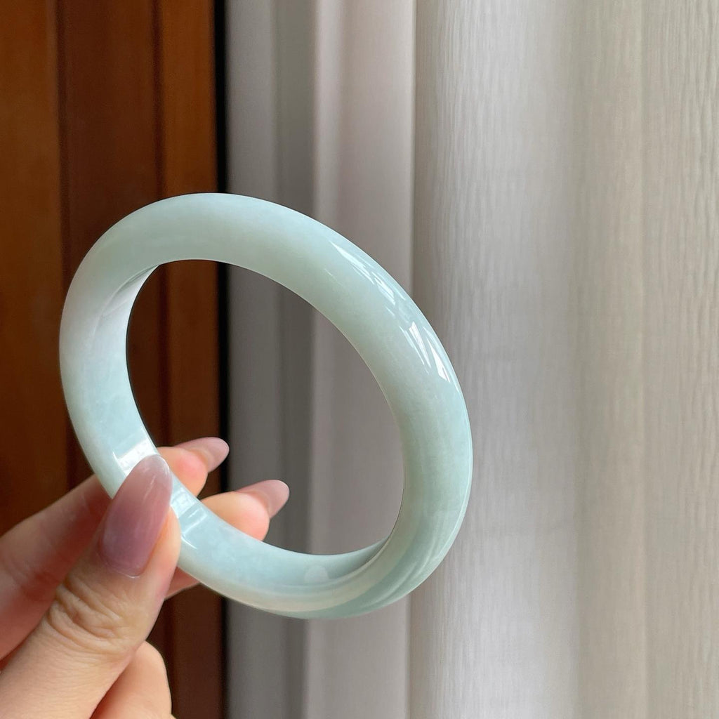 细糯冰晴底翡翠平安镯（62.8mm）（yc286500）