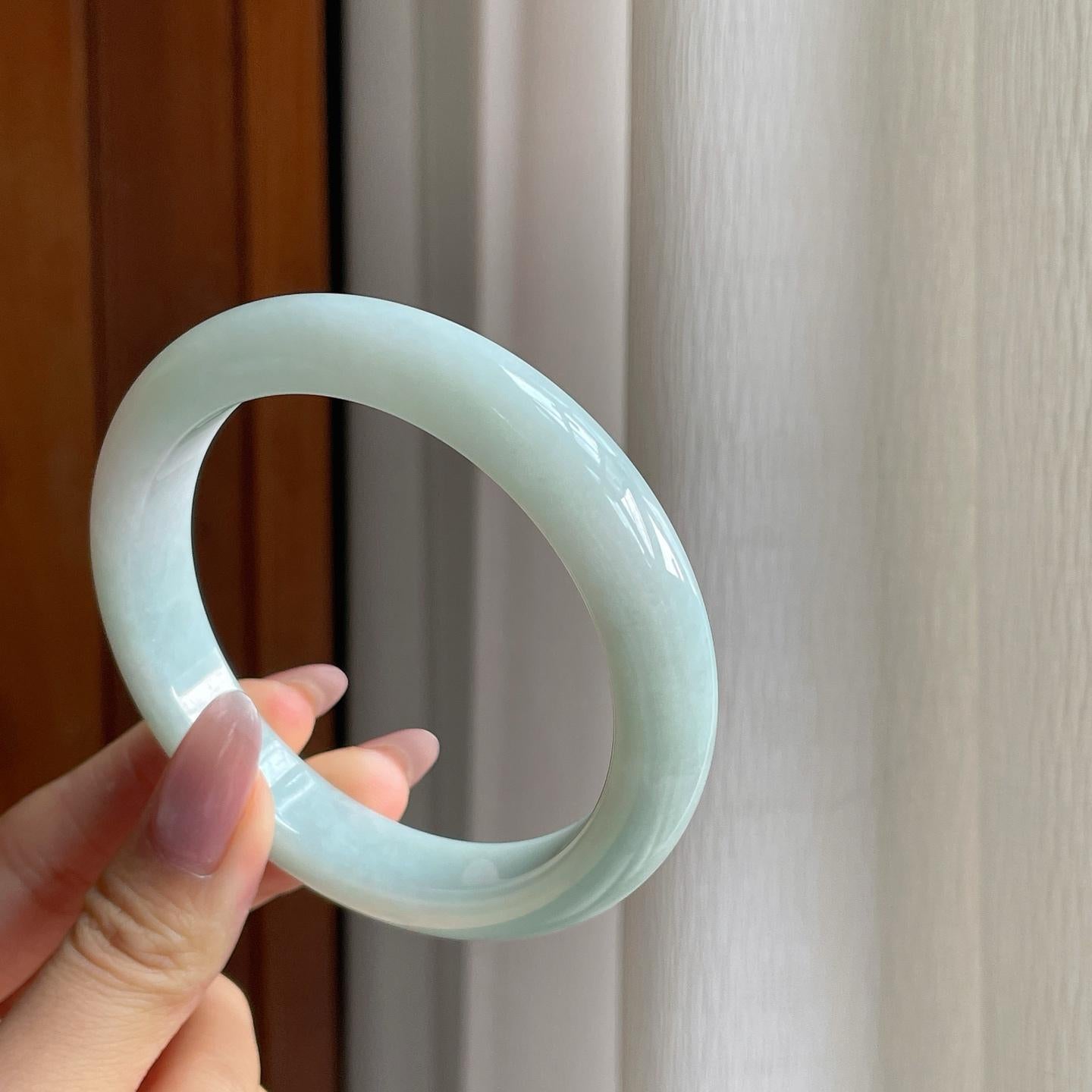 细糯冰晴底翡翠平安镯（62.8mm）（yc286500）