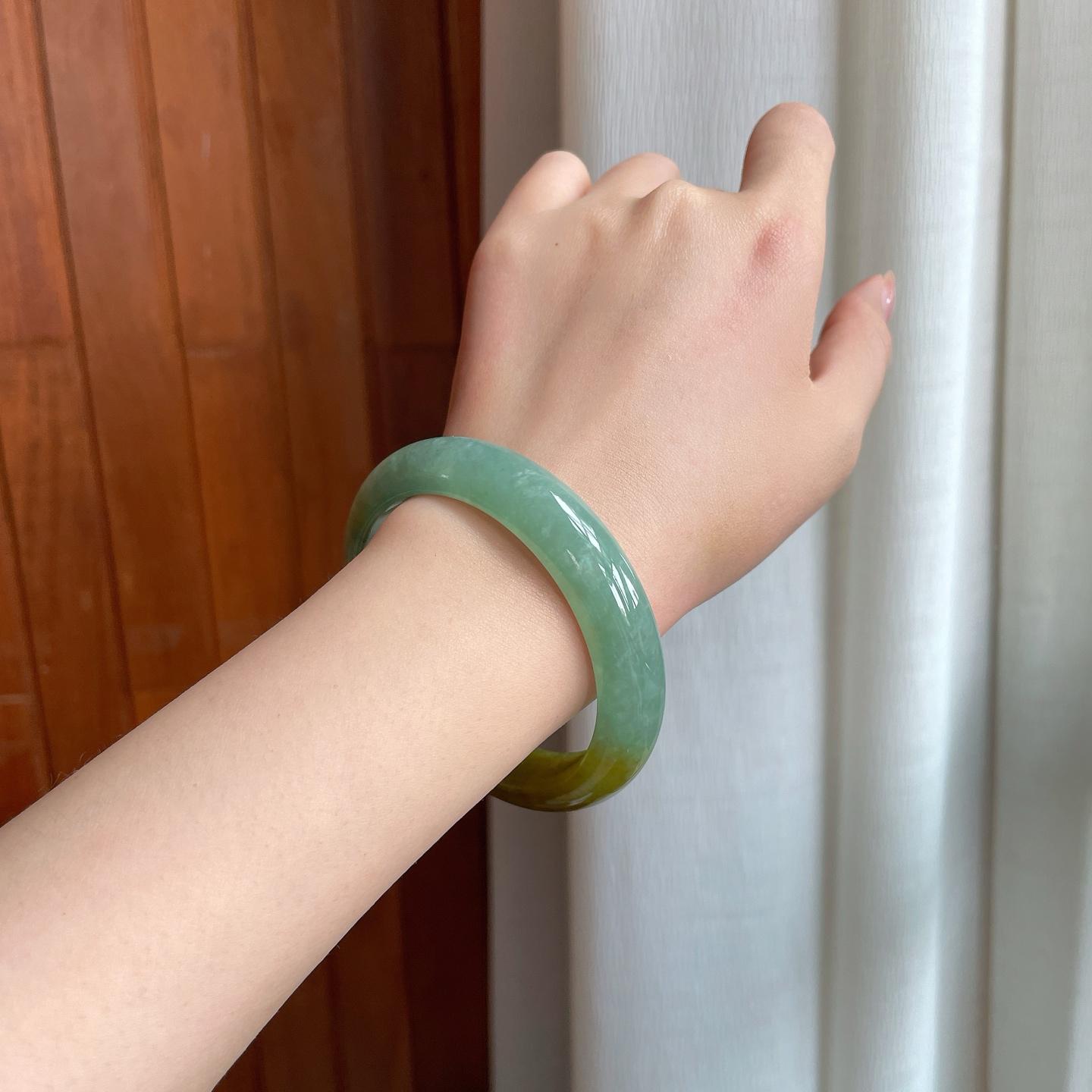 冰种黄加绿翡翠平安镯（56.8mm)（yc360248）