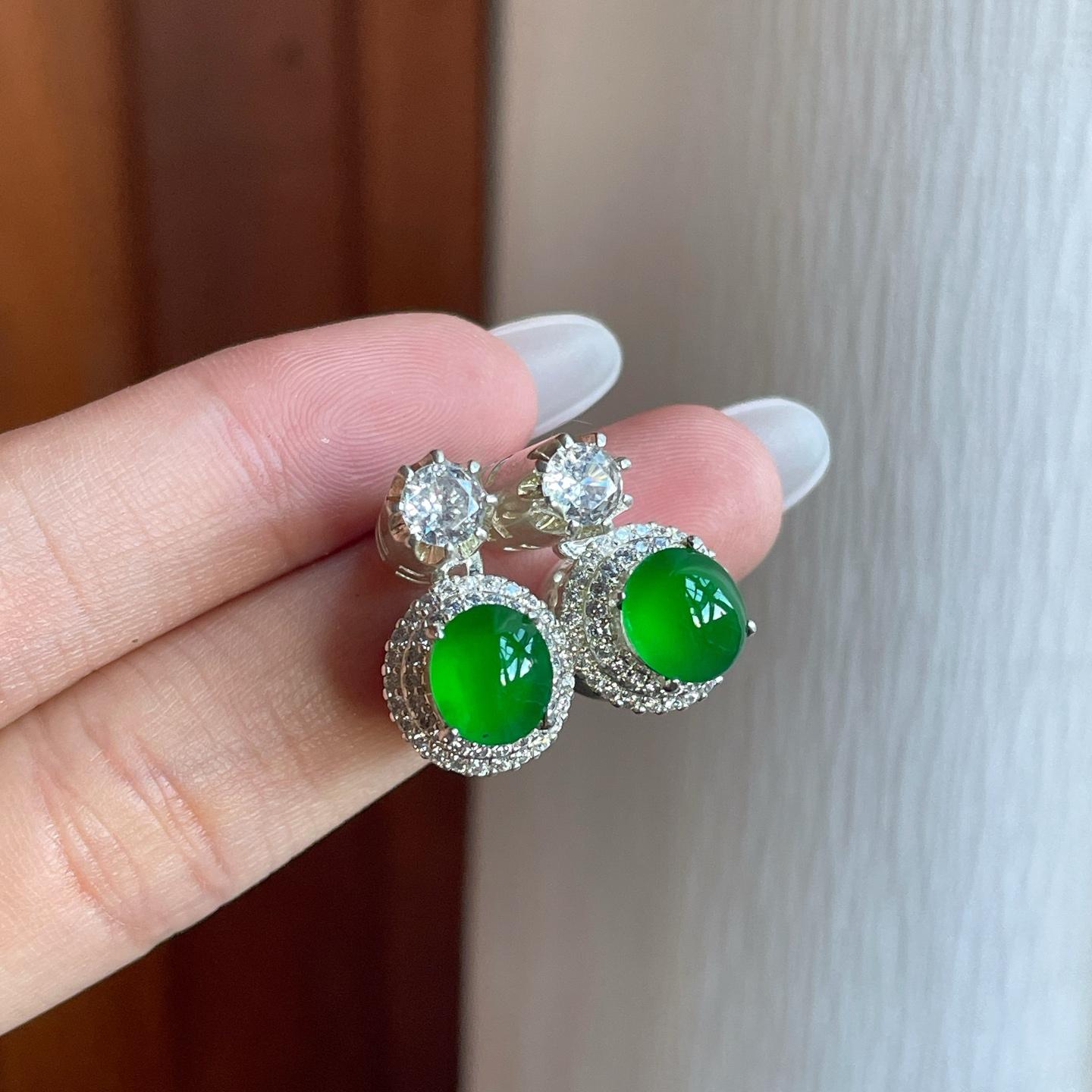 铜托冰种满绿翡翠蛋面耳饰（yc261407）