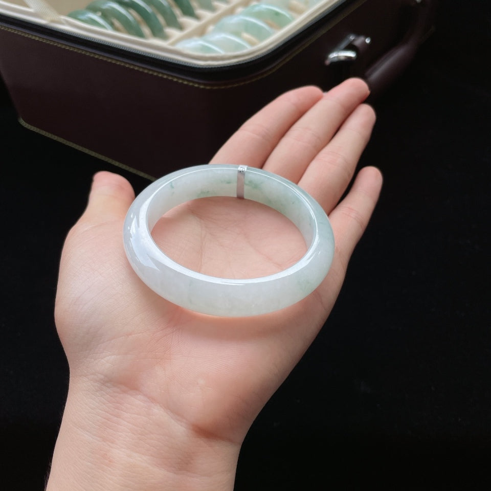 细糯种飘花正圈翡翠手镯（55mm）（yc018713）