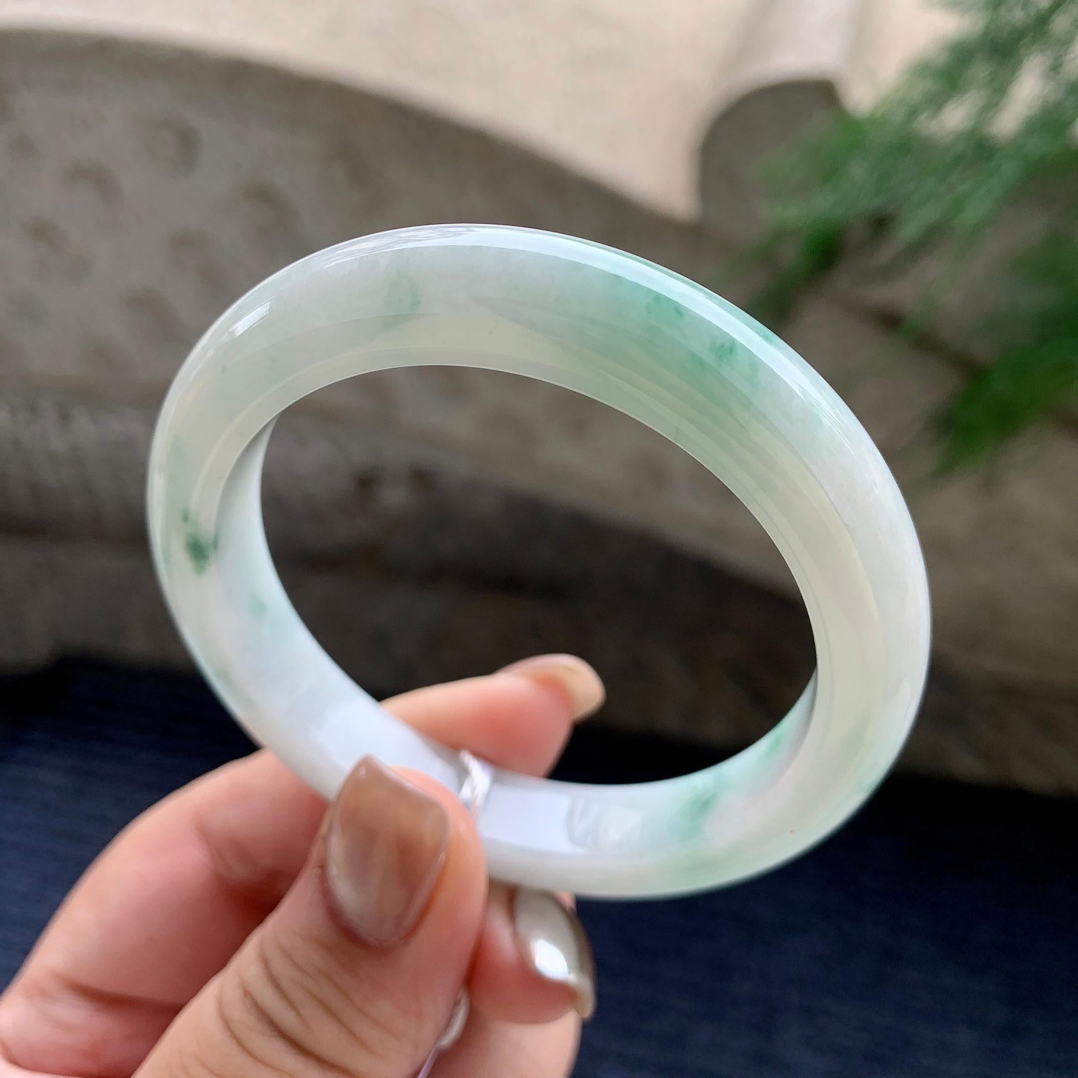 细糯种飘绿花正圈平安镯  53.2圈口  天然缅甸A货翡翠（yc423808）