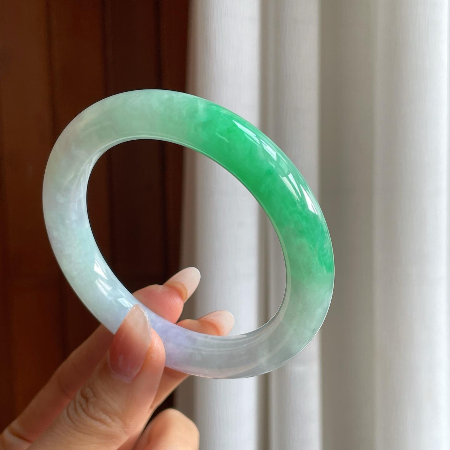 糯冰带色翡翠圆条手镯（59.5mm）（yc310546）
