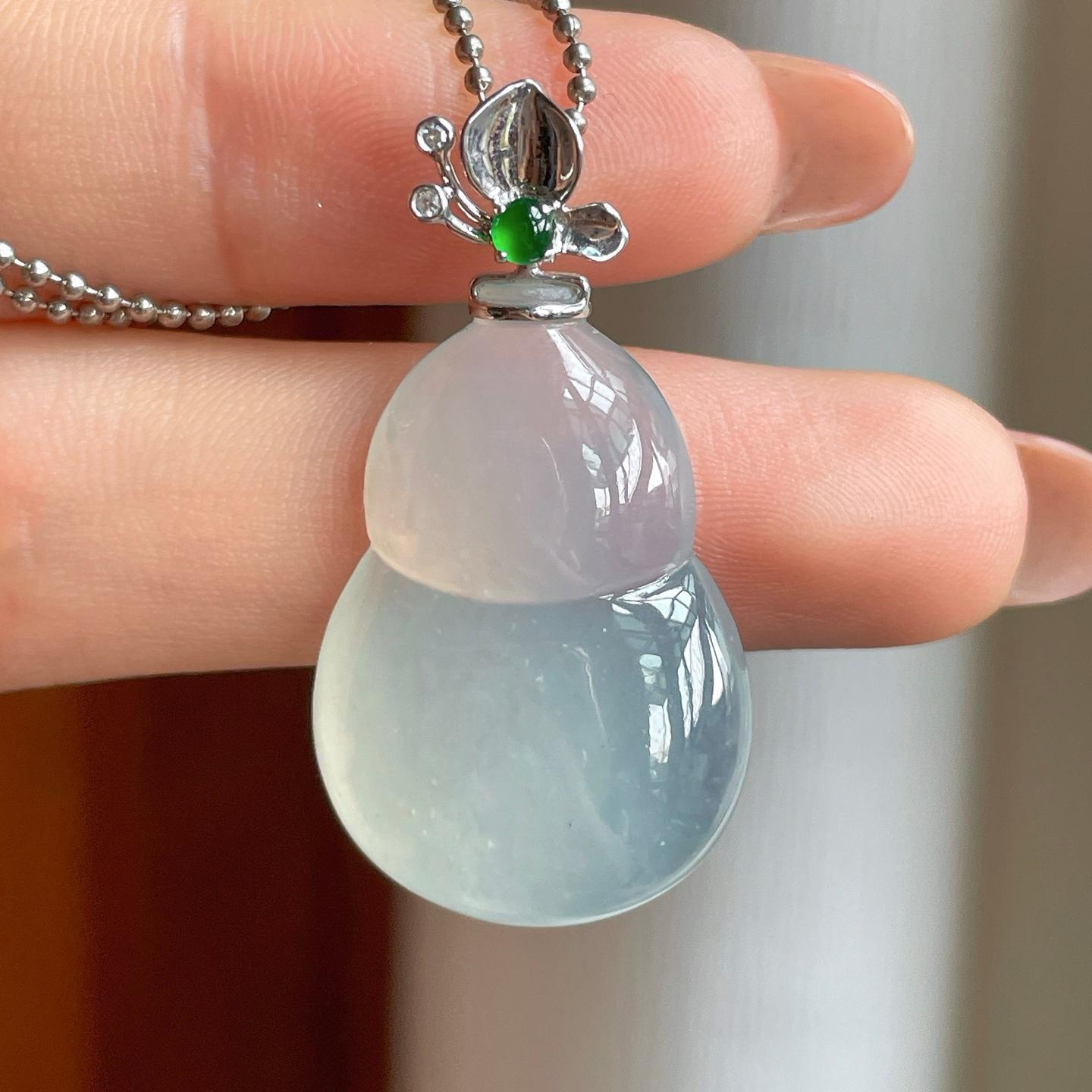 18k金扣头冰种无色翡翠葫芦（yc356379）