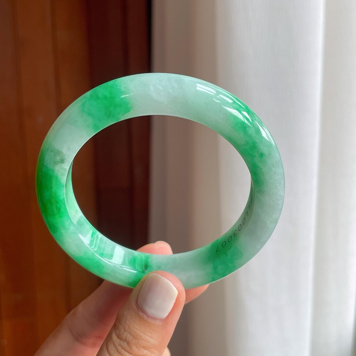 糯种带色翡翠平安镯（59mm）（yc249154）