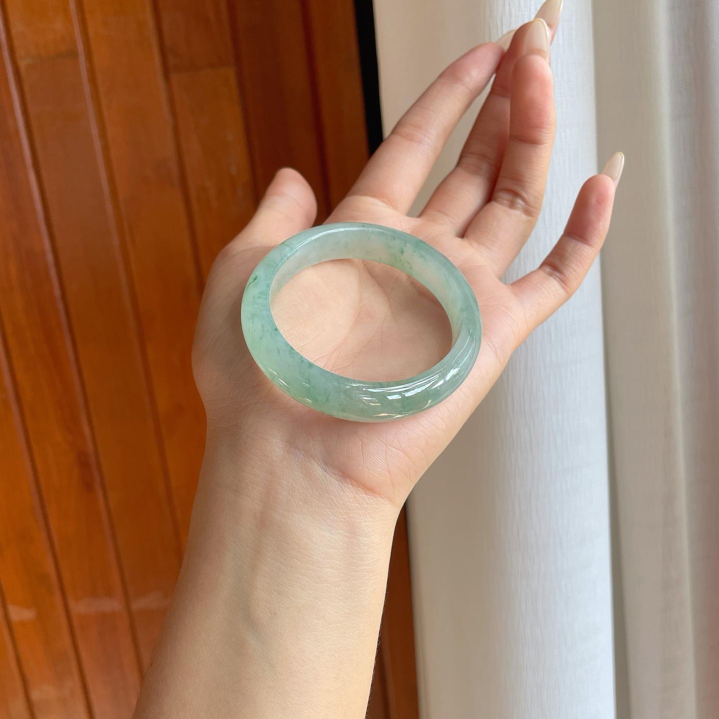 冰种飘花翡翠贵妃镯（55mm）（yc269671）