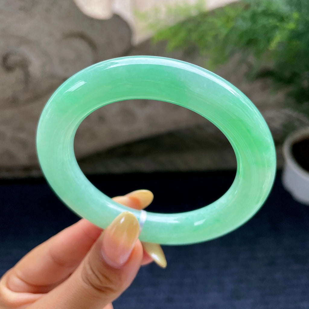 细糯种翠绿圆条手镯56.2圈 天然缅甸A货翡翠（yc489327）