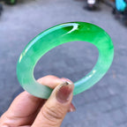 冰种飘阳绿圆条手镯（55.7mm）（yc290116）
