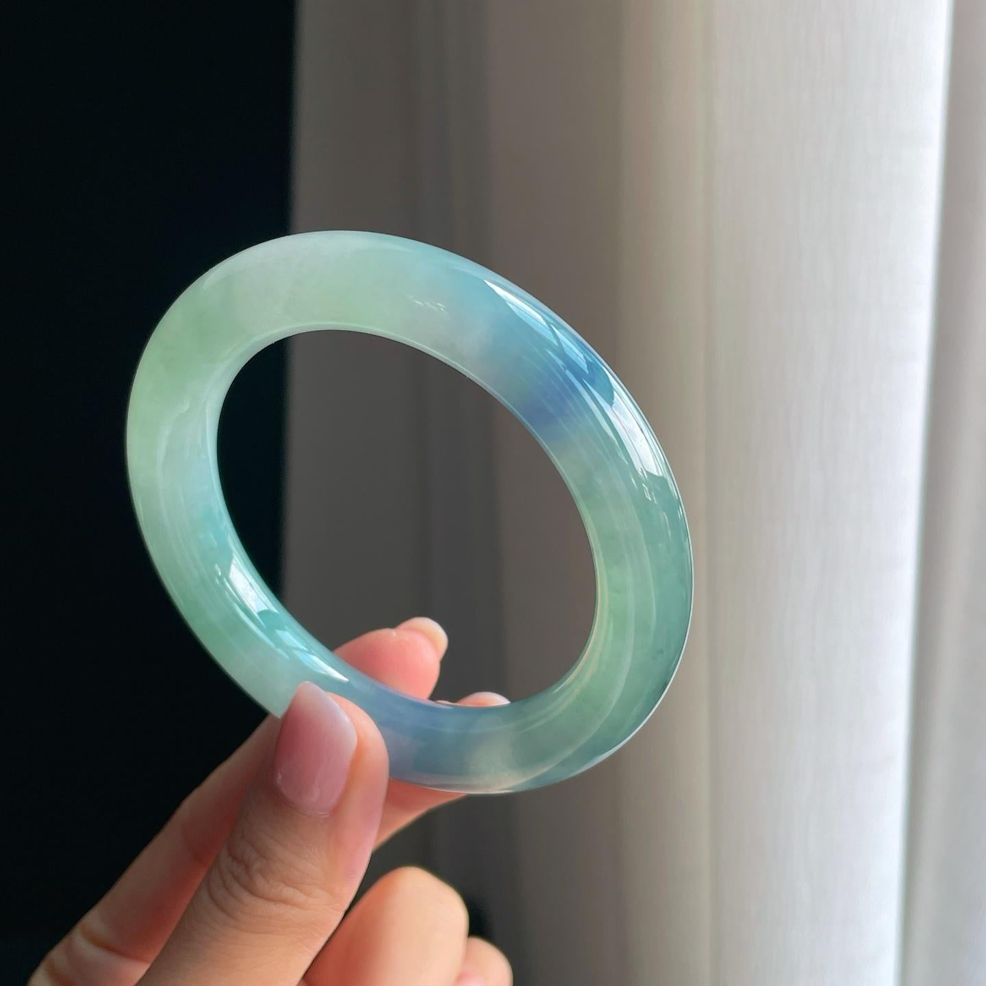 冰种特色紫罗兰翡翠圆条手镯（56.5mm）（yc391384）