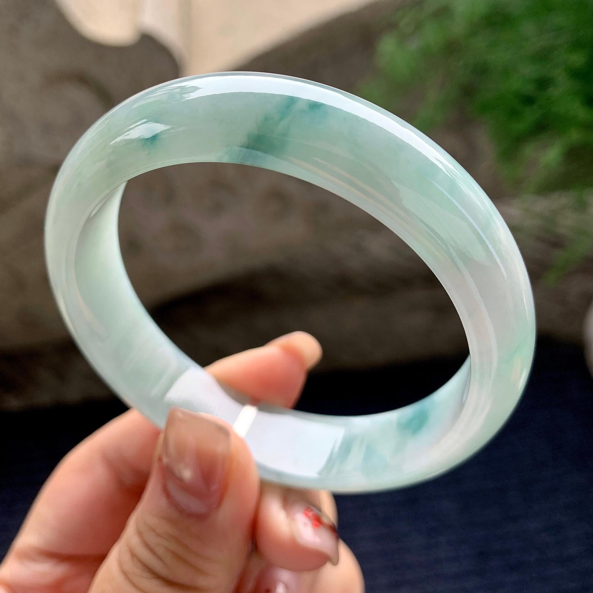 大圈口 细糯种飘蓝花正圈平安镯 58圈口 天然缅甸A货翡翠（yc358874）