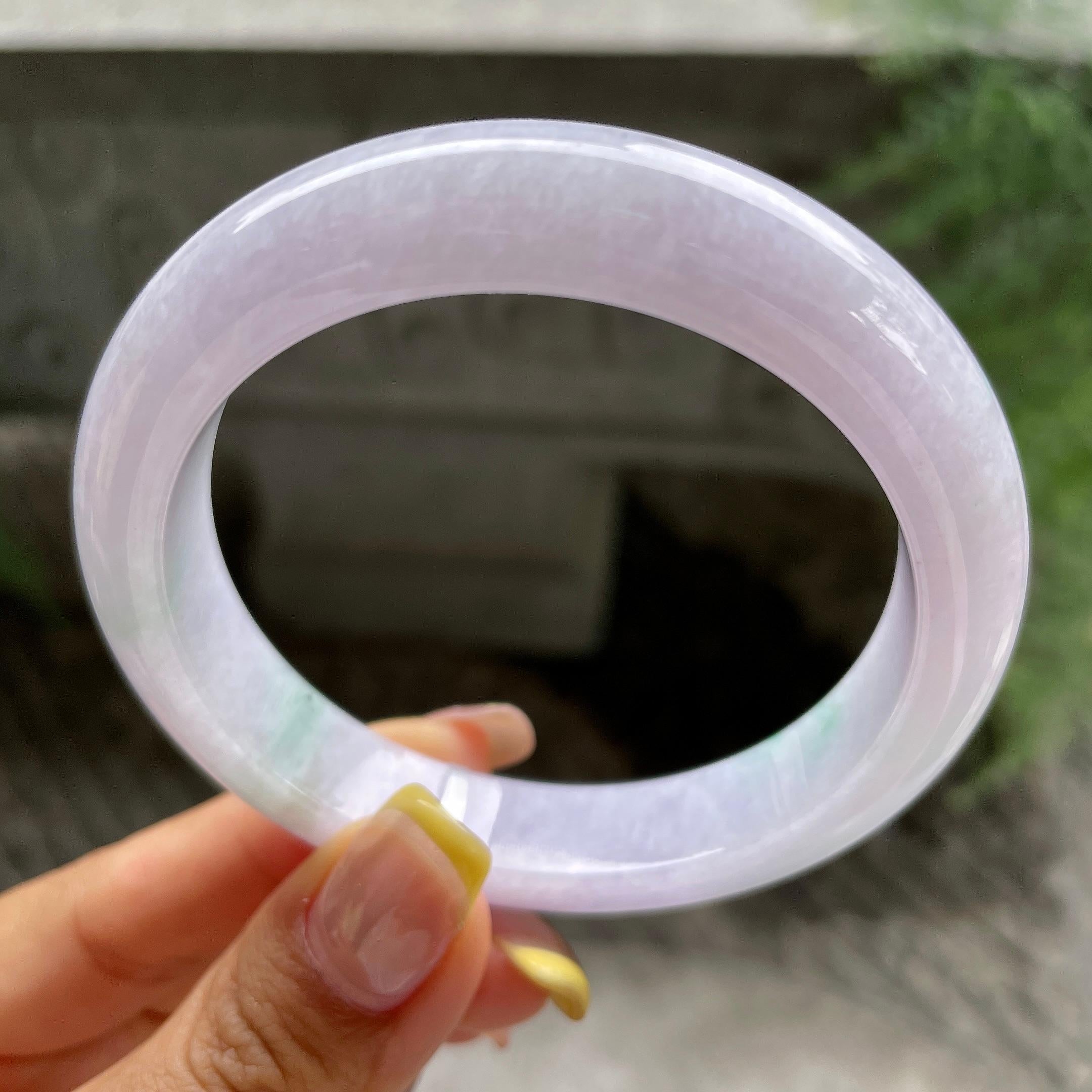 细糯种紫罗兰飘绿花正圈平安镯56.8圈            天然缅甸A货翡翠（yc383142）