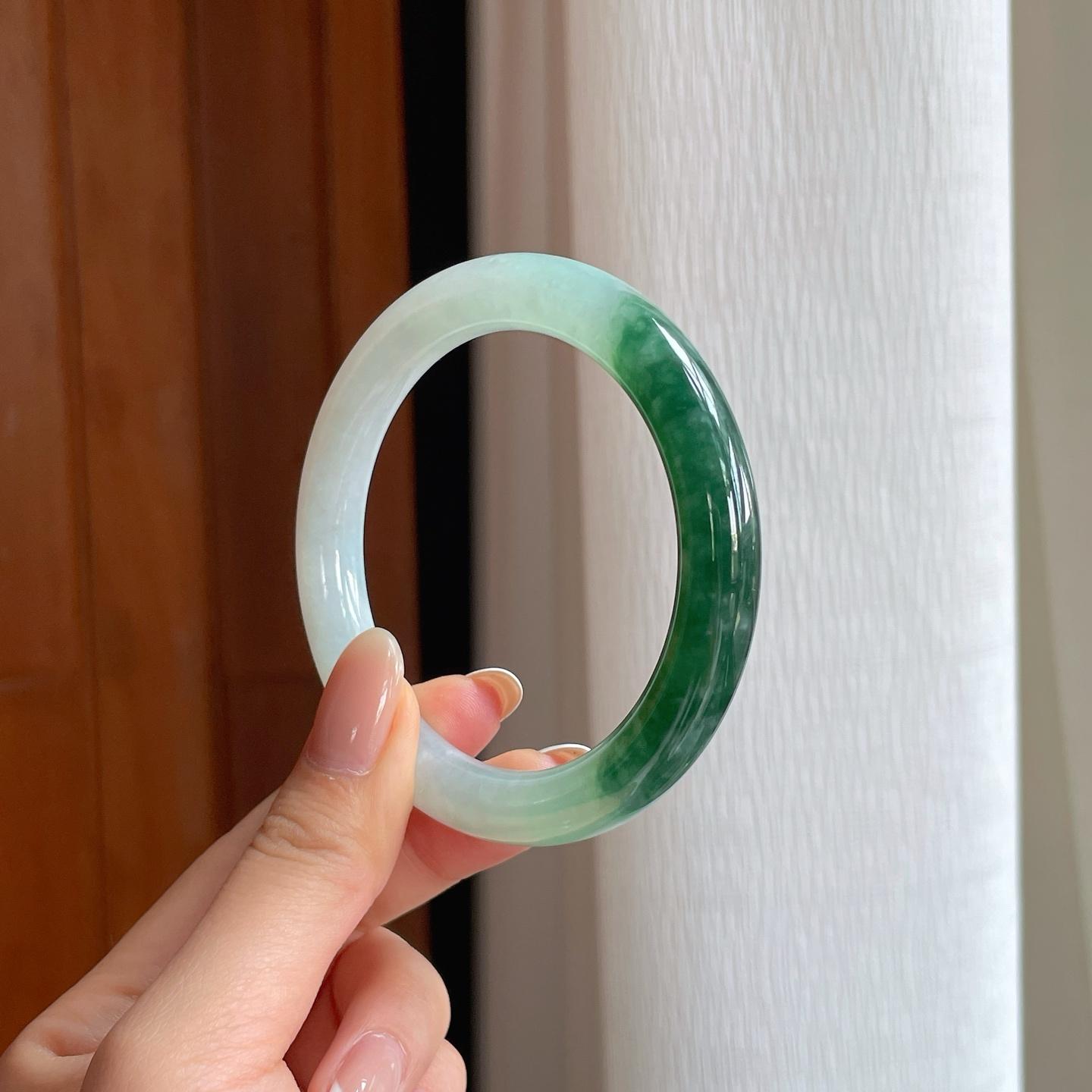 糯冰飘花翡翠圆条手镯（56.3mm)（yc373885）