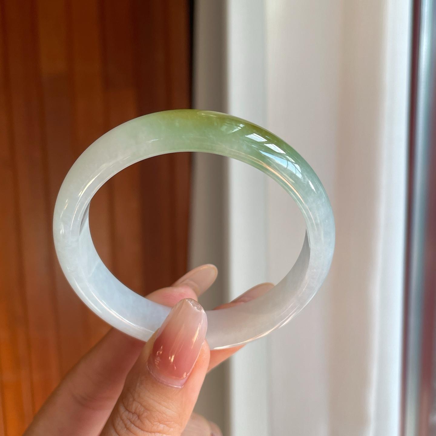 糯冰飘黄翡翡翠平安镯（55.7mm）（yc269047）