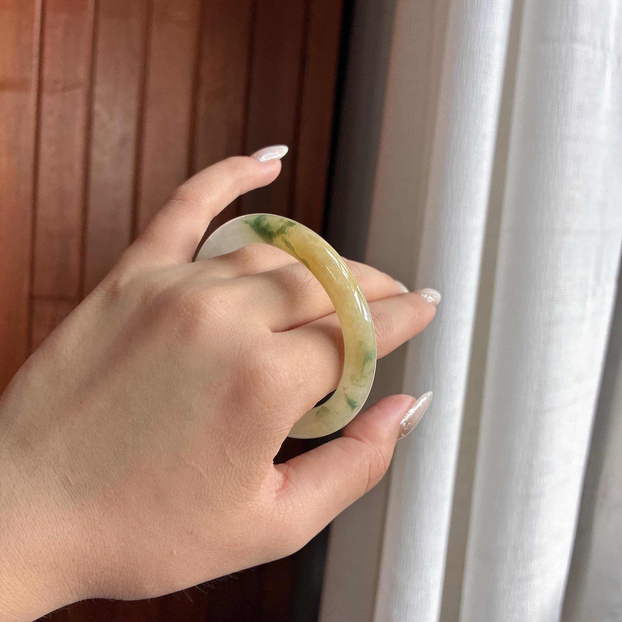 糯冰飘花黄翡特色圆条手镯 52圈 天然缅甸A货翡翠（yc484800）