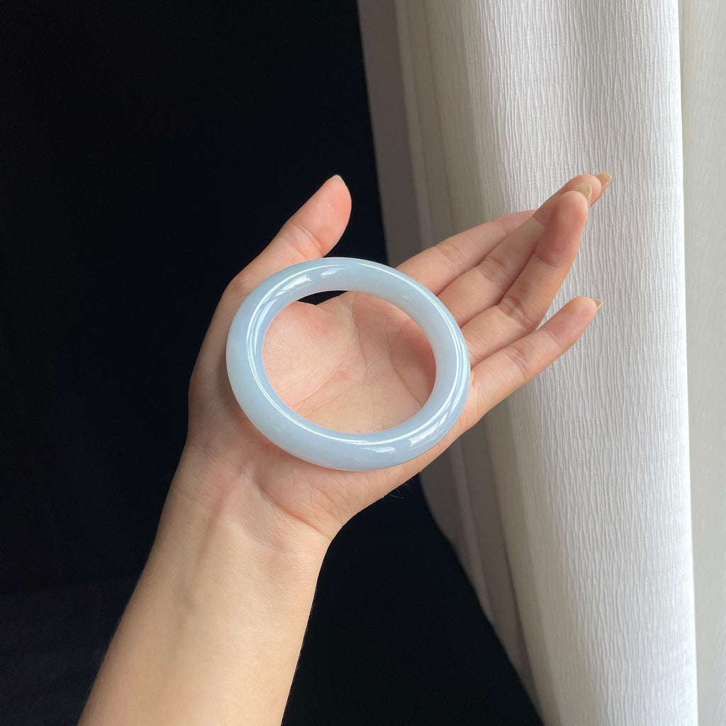 细糯冰淡春底翡翠圆条手镯（57mm）（yc413682）