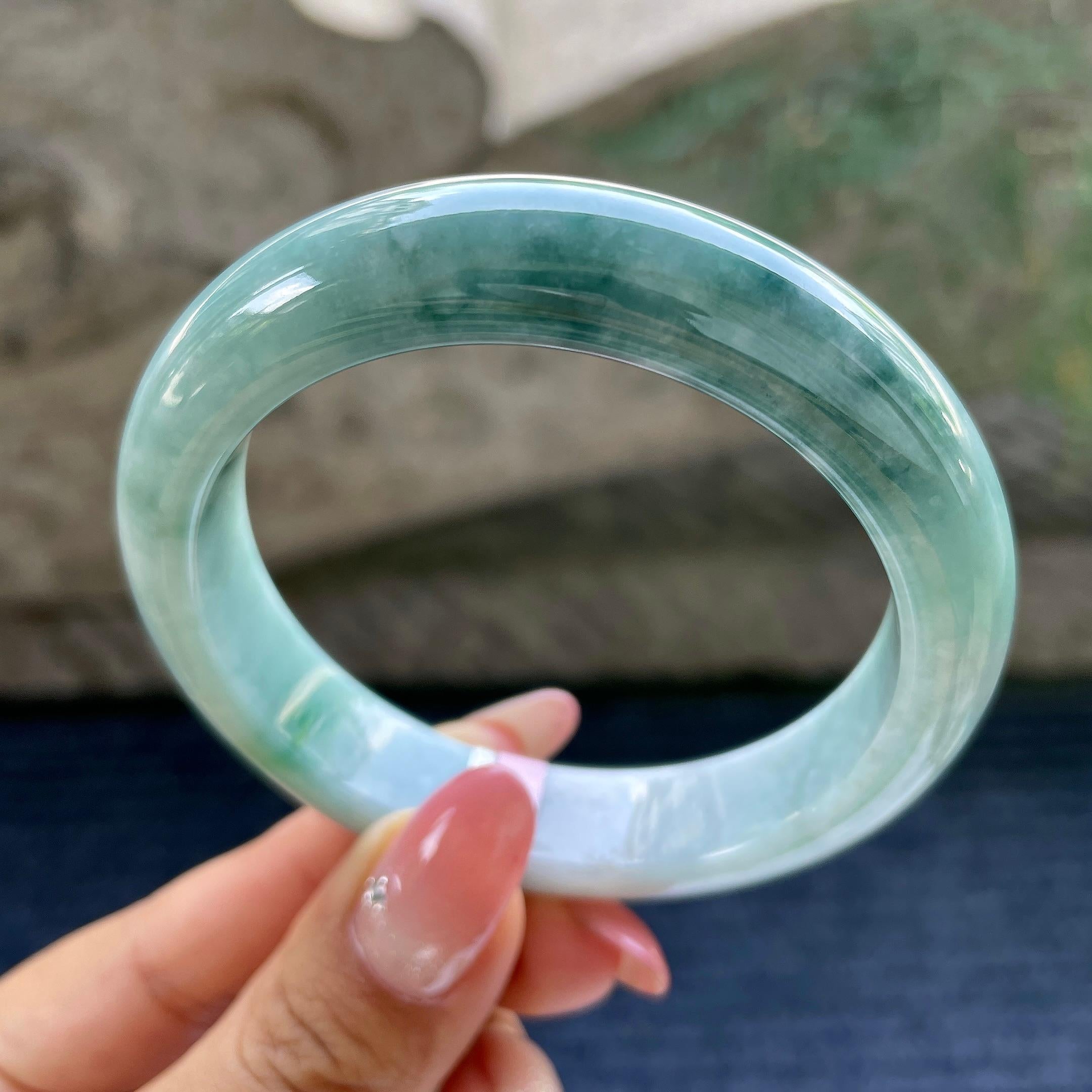 细糯种晴底飘花平安镯56.9圈      天然缅甸A货翡翠（yc426018）