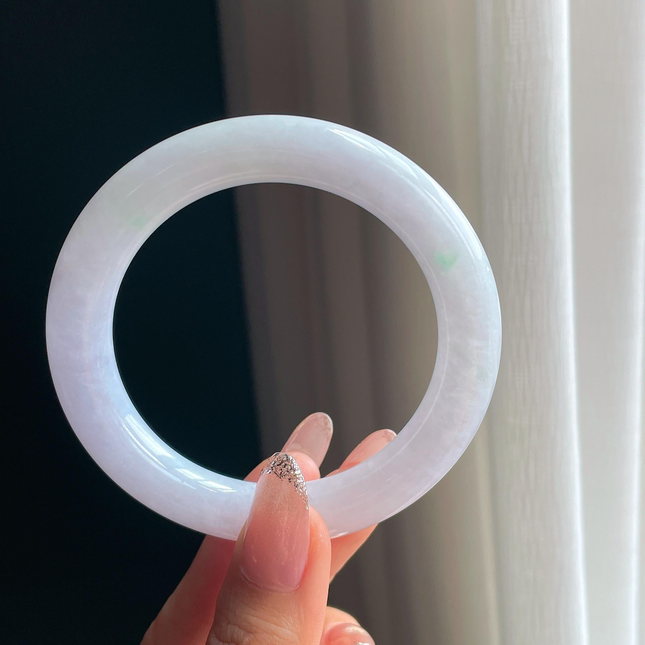 糯冰淡春底翡翠圆条手镯（57.4mm)（yc350480）